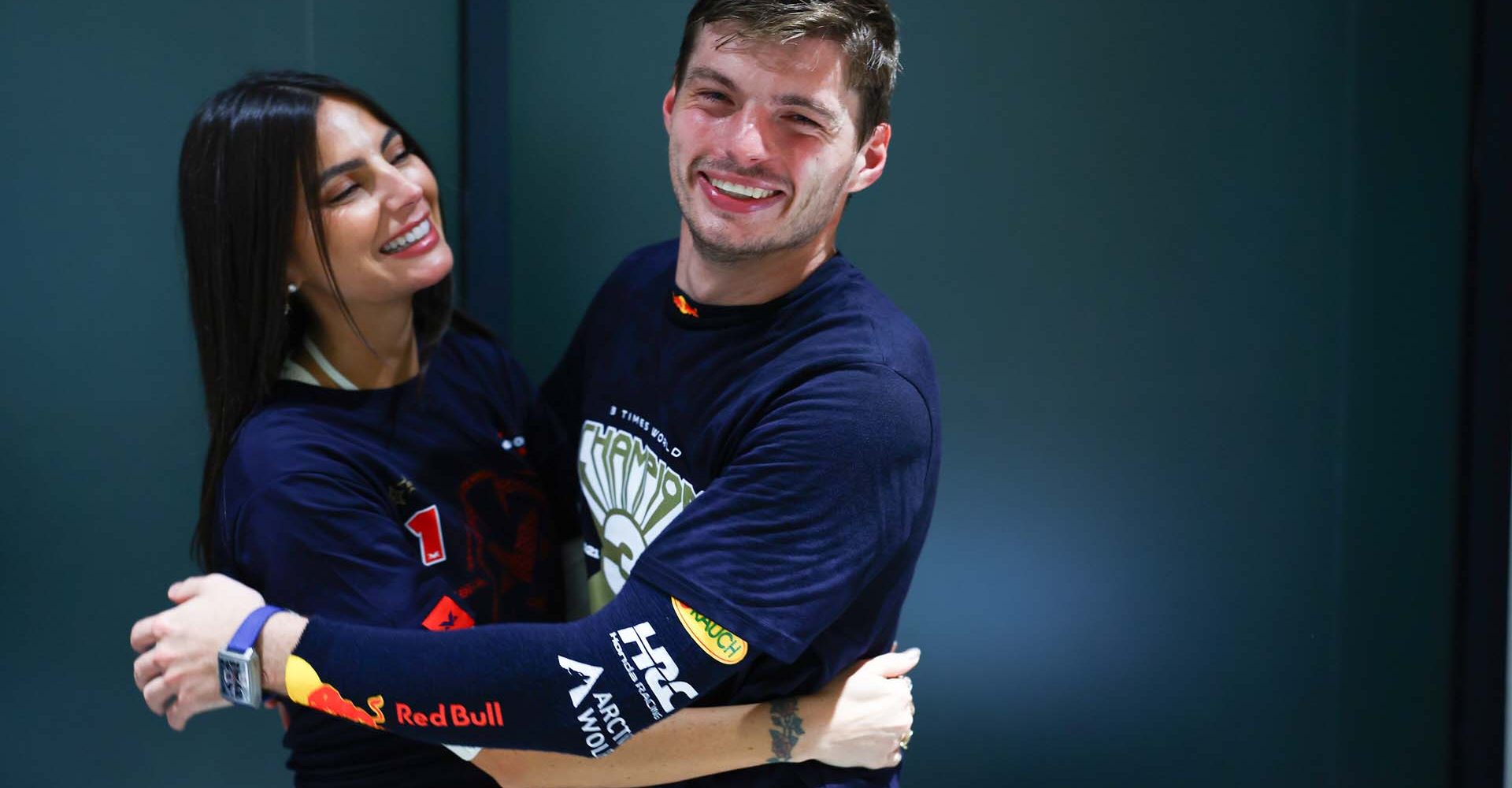 LUSAIL CITY, QATAR - OCTOBER 07: 2023 F1 World Drivers Champion Max Verstappen of the Netherlands and Oracle Red Bull Racing celebrates with Kelly Piquet after the Sprint ahead of the F1 Grand Prix of Qatar at Lusail International Circuit on October 07, 2023 in Lusail City, Qatar. (Photo by Mark Thompson/Getty Images) // Getty Images / Red Bull Content Pool // SI202310070622 // Usage for editorial use only //