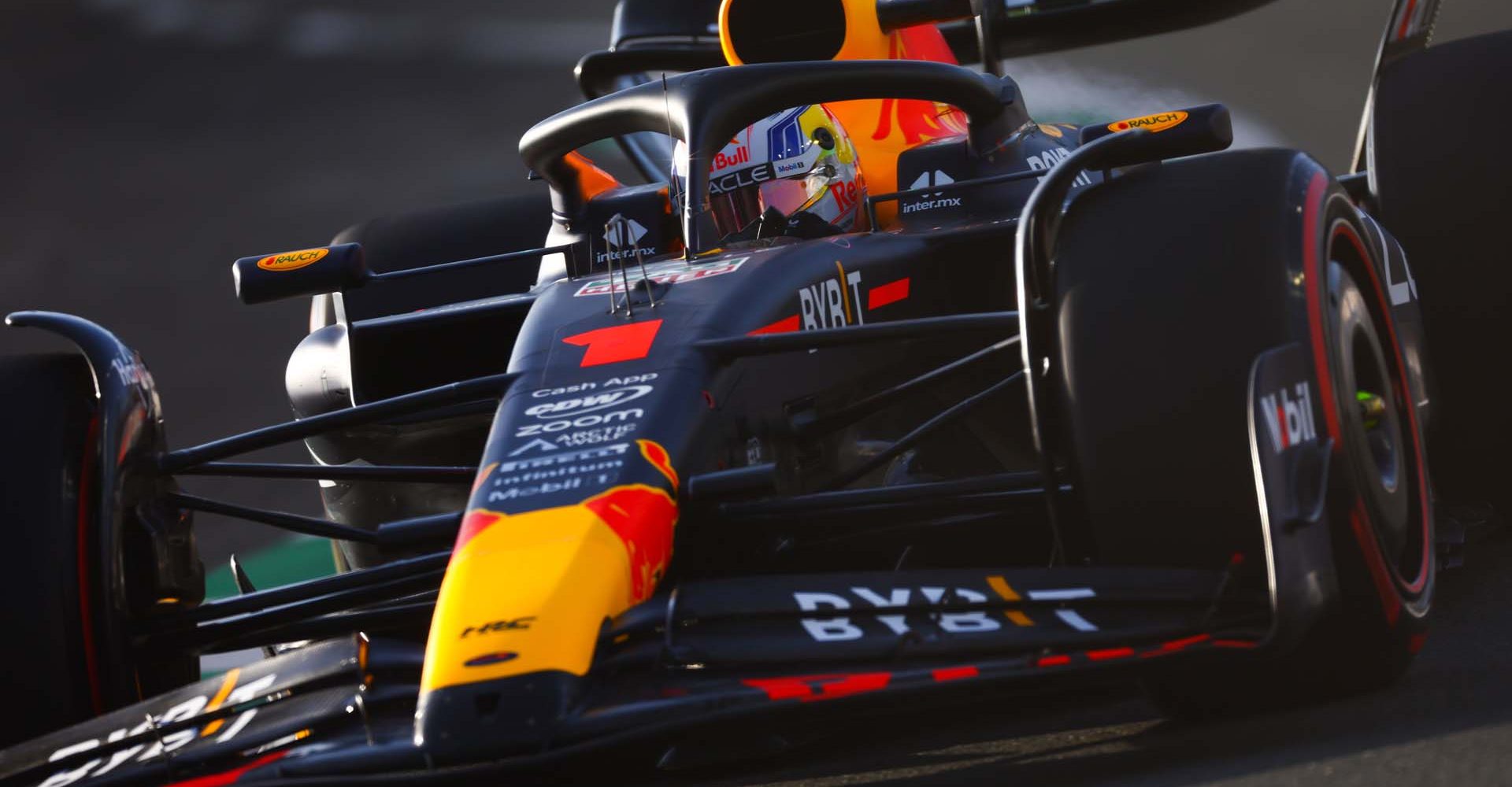 JEDDAH, SAUDI ARABIA - MARCH 17: Max Verstappen of the Netherlands driving the (1) Oracle Red Bull Racing RB19 on track during practice ahead of the F1 Grand Prix of Saudi Arabia at Jeddah Corniche Circuit on March 17, 2023 in Jeddah, Saudi Arabia. (Photo by Mark Thompson/Getty Images)