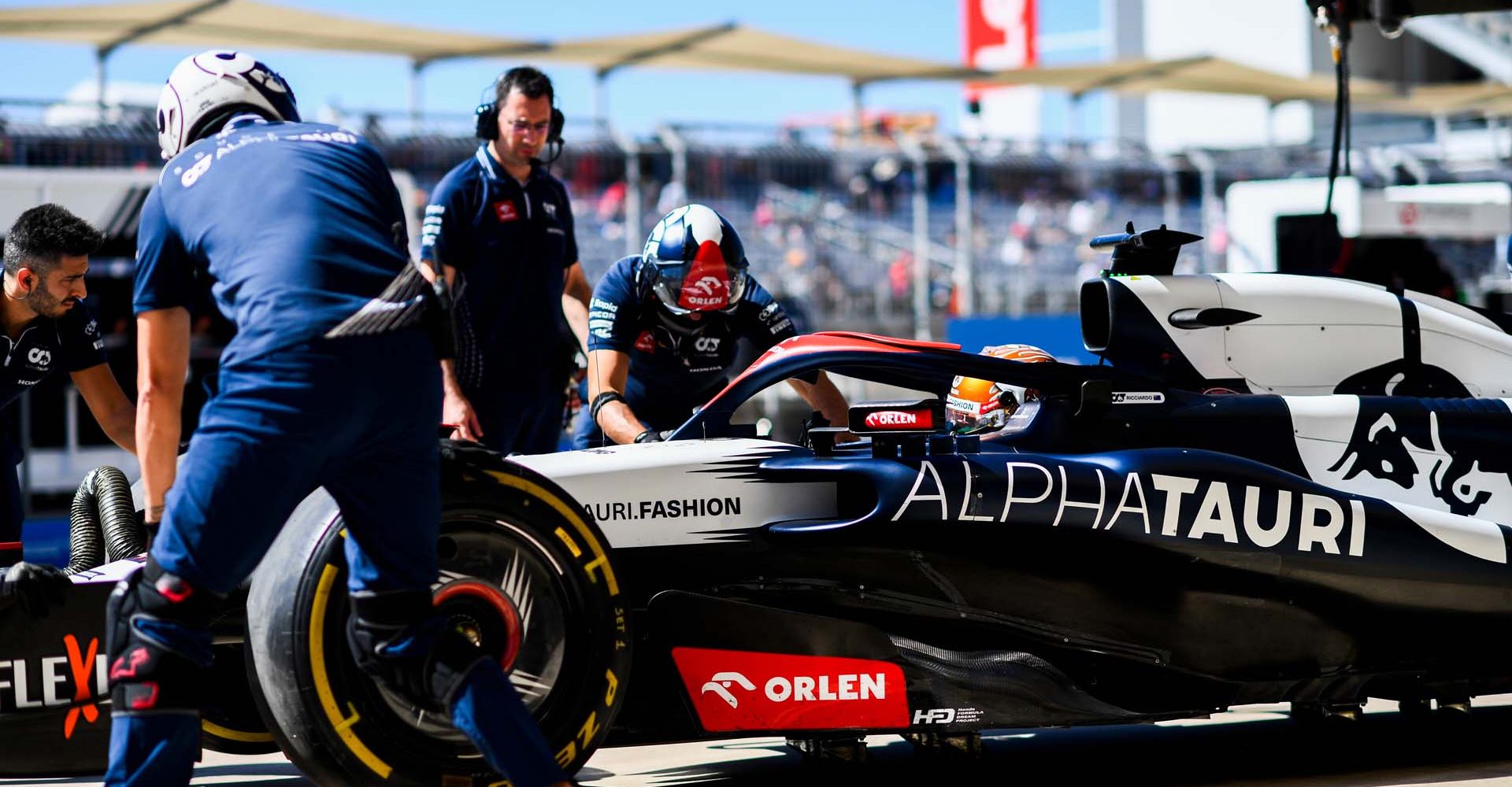 AUSTIN, TEXAS - OCTOBER 20: Daniel Ricciardo of Australia and Scuderia AlphaTauri stops in the Pitlane during practice ahead of the F1 Grand Prix of United States at Circuit of The Americas on October 20, 2023 in Austin, Texas. (Photo by Rudy Carezzevoli/Getty Images) // Getty Images / Red Bull Content Pool // SI202310200883 // Usage for editorial use only //