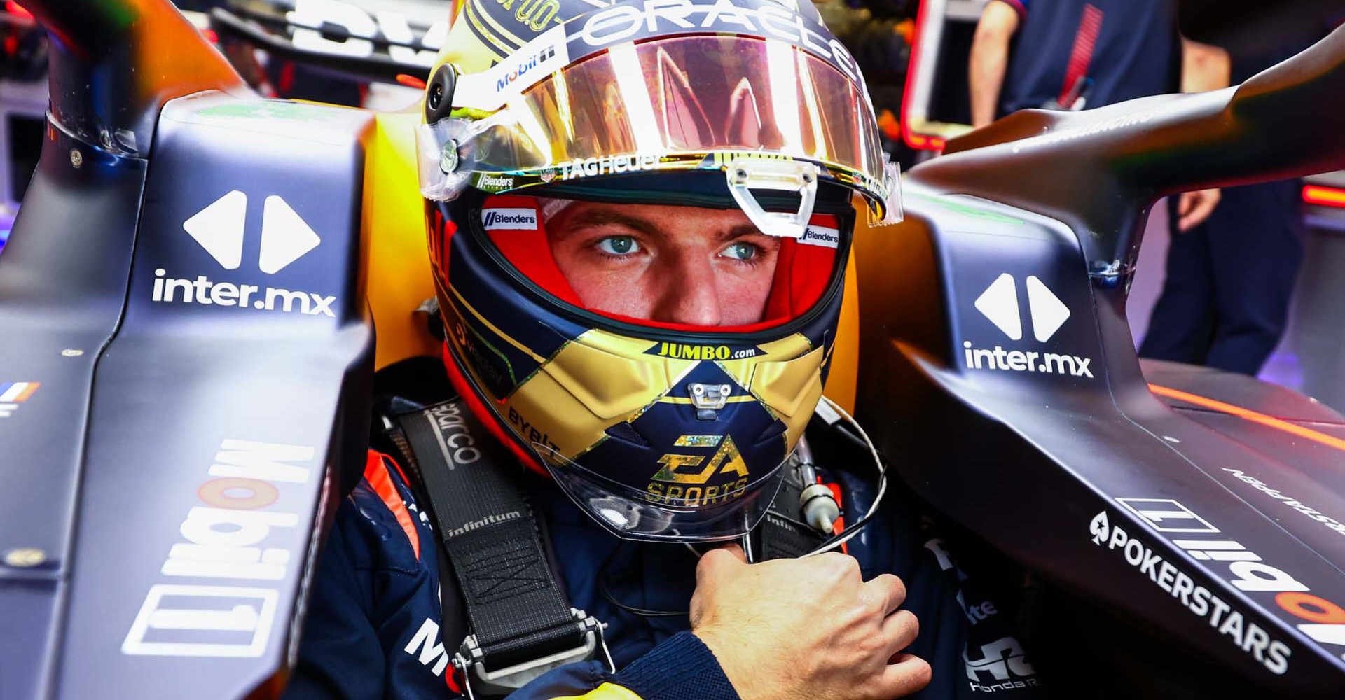 AUSTIN, TEXAS - OCTOBER 20: Max Verstappen of the Netherlands and Oracle Red Bull Racing prepares to drive in the garage during practice ahead of the F1 Grand Prix of United States at Circuit of The Americas on October 20, 2023 in Austin, Texas. (Photo by Mark Thompson/Getty Images) // Getty Images / Red Bull Content Pool // SI202310200761 // Usage for editorial use only //