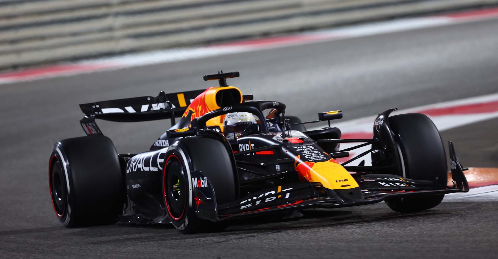 ABU DHABI, UNITED ARAB EMIRATES - DECEMBER 08: Max Verstappen of the Netherlands driving the (1) Oracle Red Bull Racing RB20 on track during the F1 Grand Prix of Abu Dhabi at Yas Marina Circuit on December 08, 2024 in Abu Dhabi, United Arab Emirates. (Photo by Joe Portlock/Getty Images) // Getty Images / Red Bull Content Pool // SI202412080171 // Usage for editorial use only //