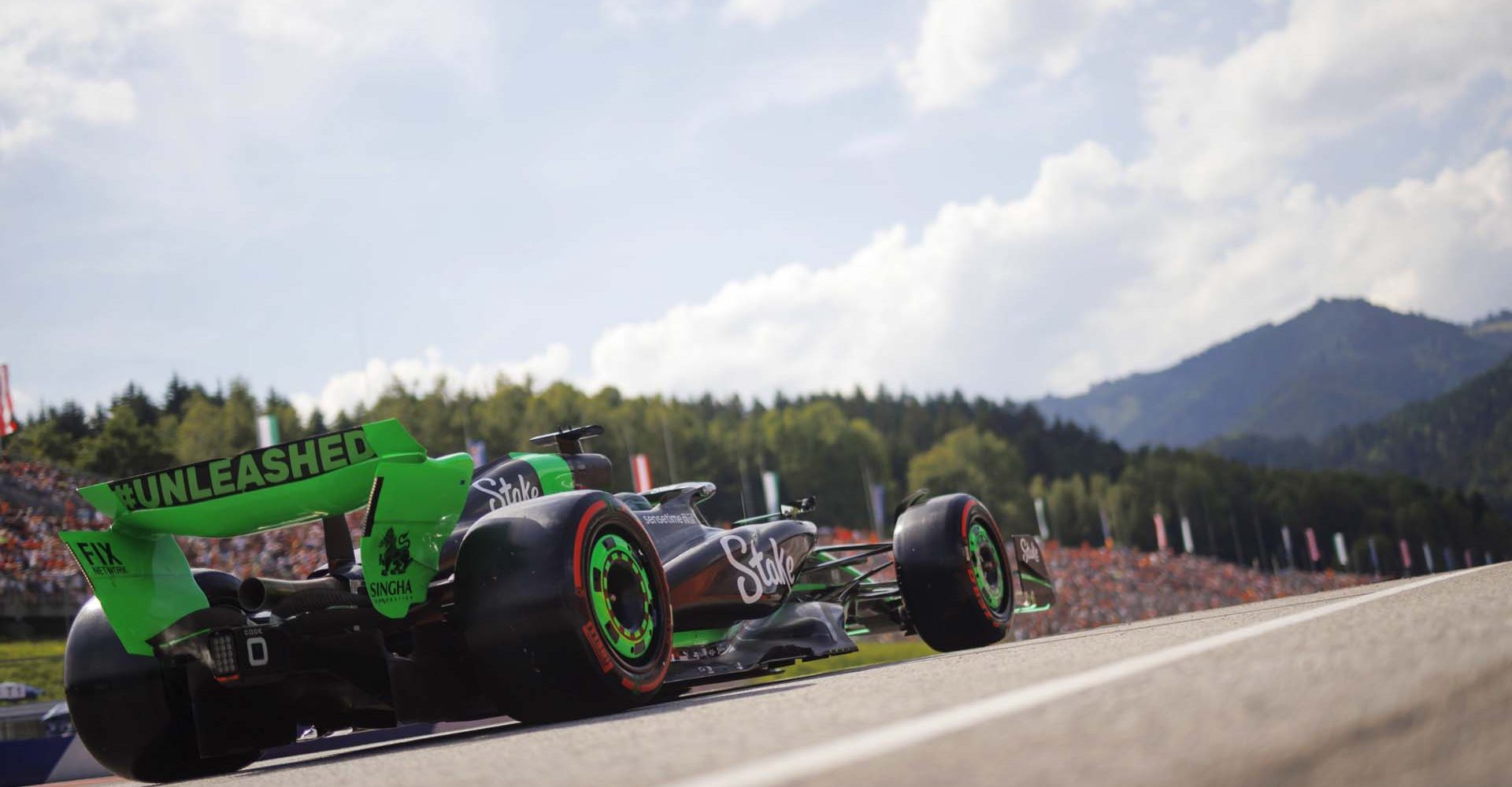 RED BULL RING, AUSTRIA - JUNE 29: Valtteri Bottas, Stake F1 Team Kick Sauber C44 during the Austrian GP at Red Bull Ring on Saturday June 29, 2024 in Spielberg, Austria. (Photo by Andy Hone / LAT Images)