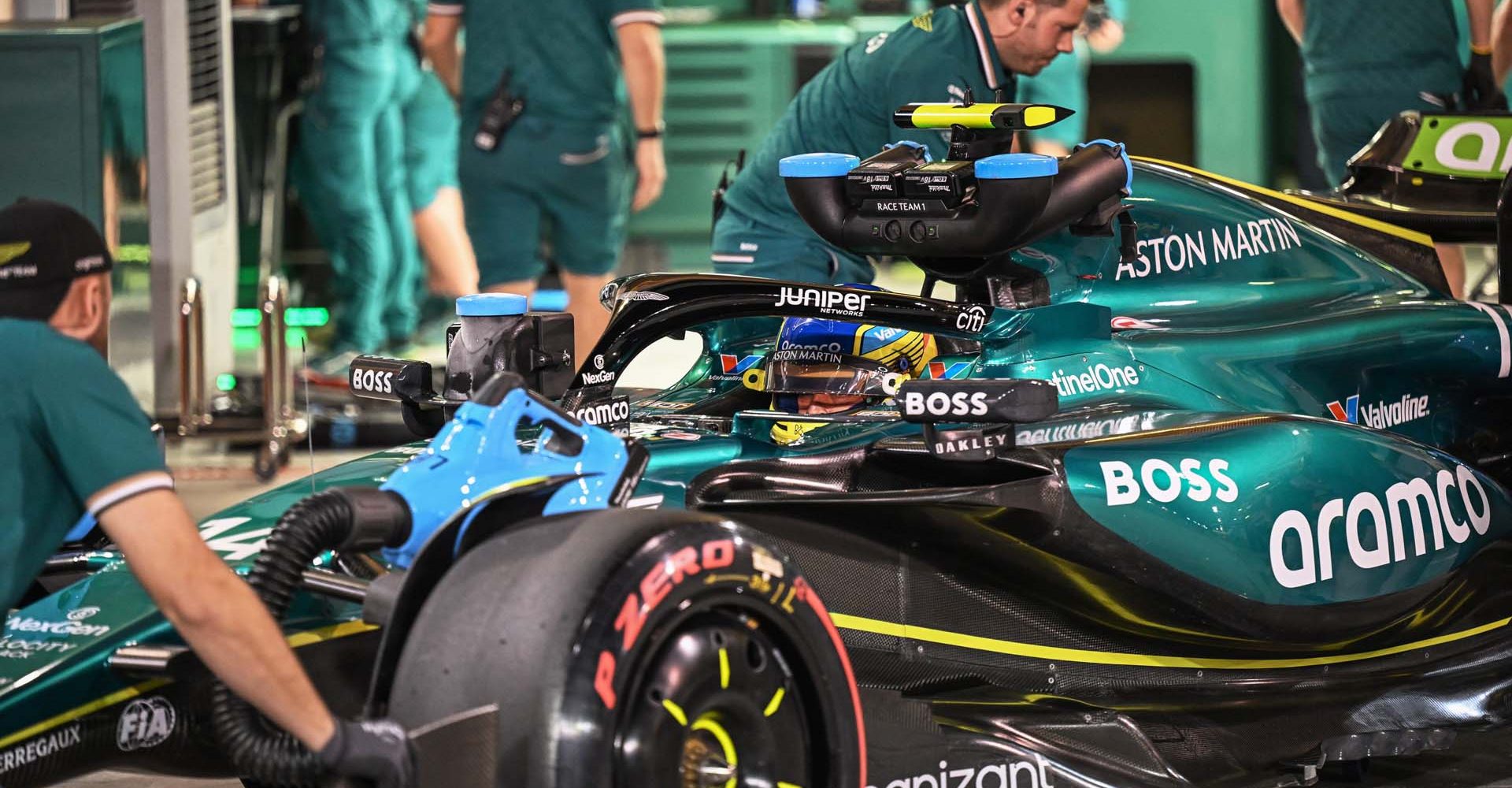 pit lane, team, Bahrain International Circuit, GP2401a, F1, GP, Bahrain
Mechanics of the Aston Martin F1 Team push the car of Fernando Alonso, Aston Martin AMR24 into the garage