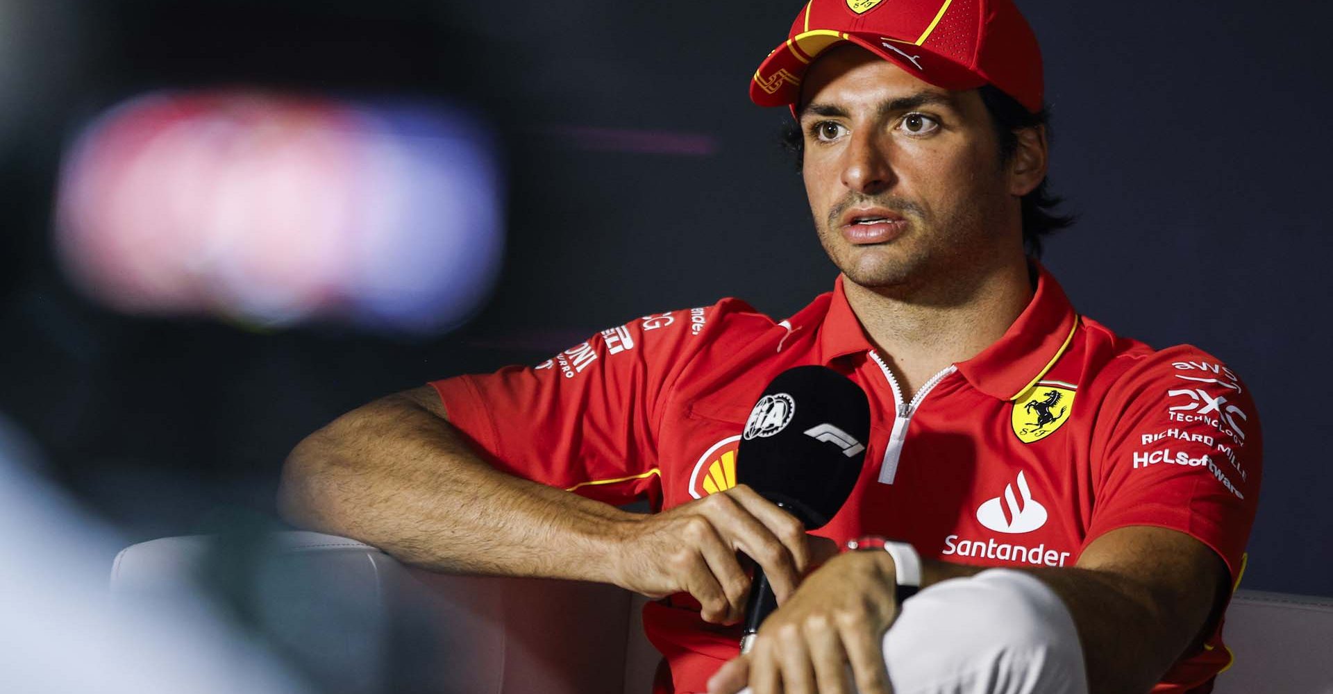 SAINZ Carlos (spa), Scuderia Ferrari SF-24, portrait during the Formula 1 Gulf Air Bahrain Grand Prix 2024, 1st round of the 2024 FIA Formula One World Championship from February 29 to March 2, 2024 on the Bahrain International Circuit, in Sakhir, Bahrain - Photo Xavi Bonilla / DPPI