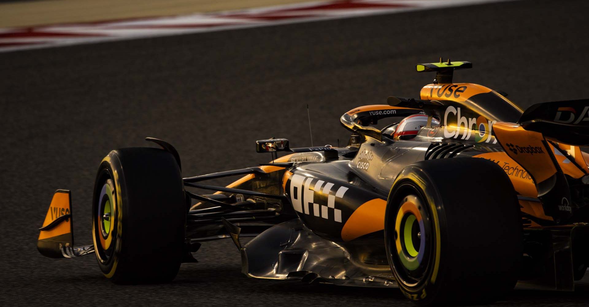 Lando Norris, McLaren MCL38, in a corner