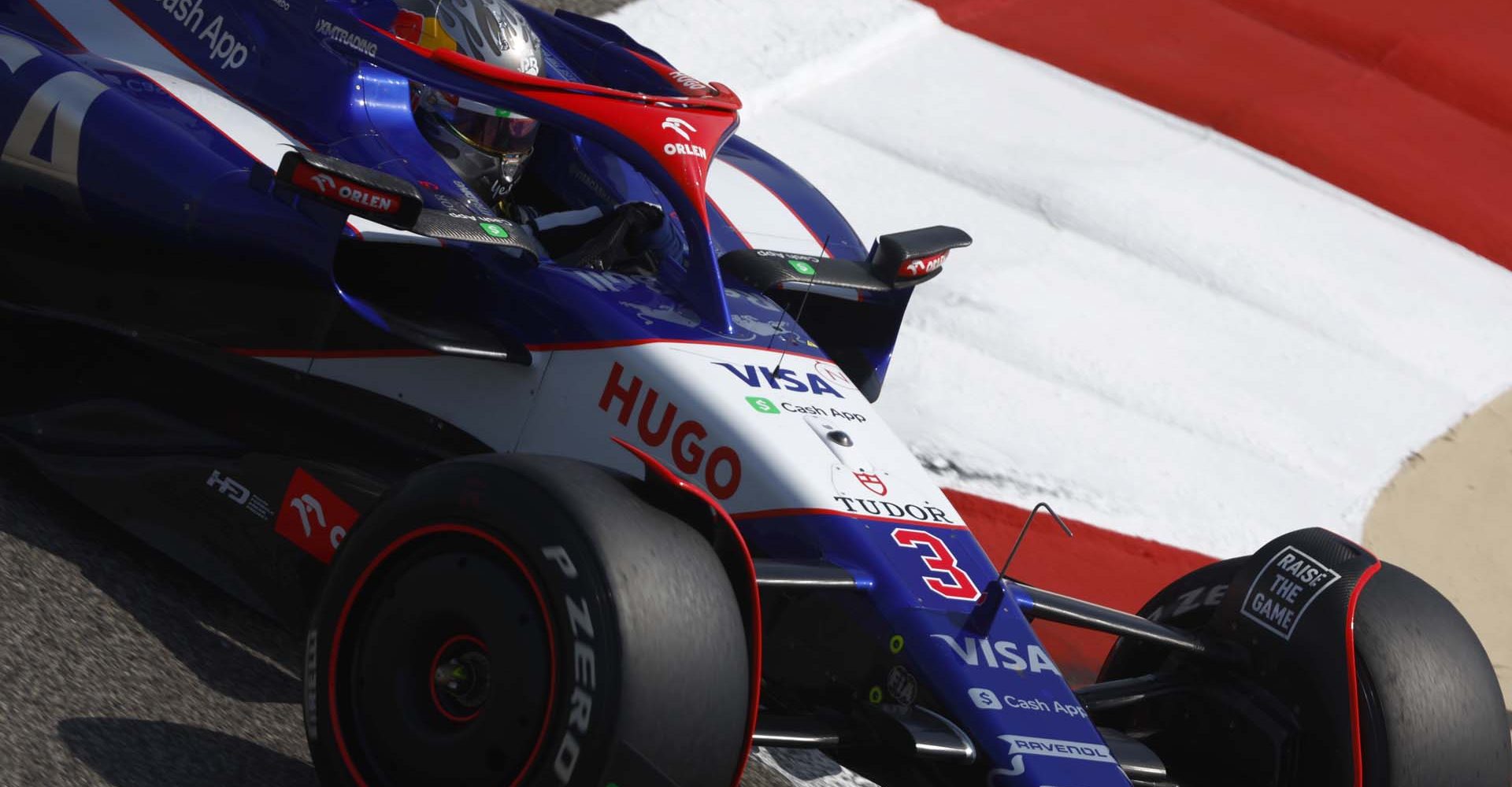 BAHRAIN INTERNATIONAL CIRCUIT, BAHRAIN - FEBRUARY 23: Daniel Ricciardo, VCARB 01 during the Pre-Season Test at Bahrain International Circuit on Friday February 23, 2024 in Sakhir, Bahrain. (Photo by Zak Mauger / LAT Images)