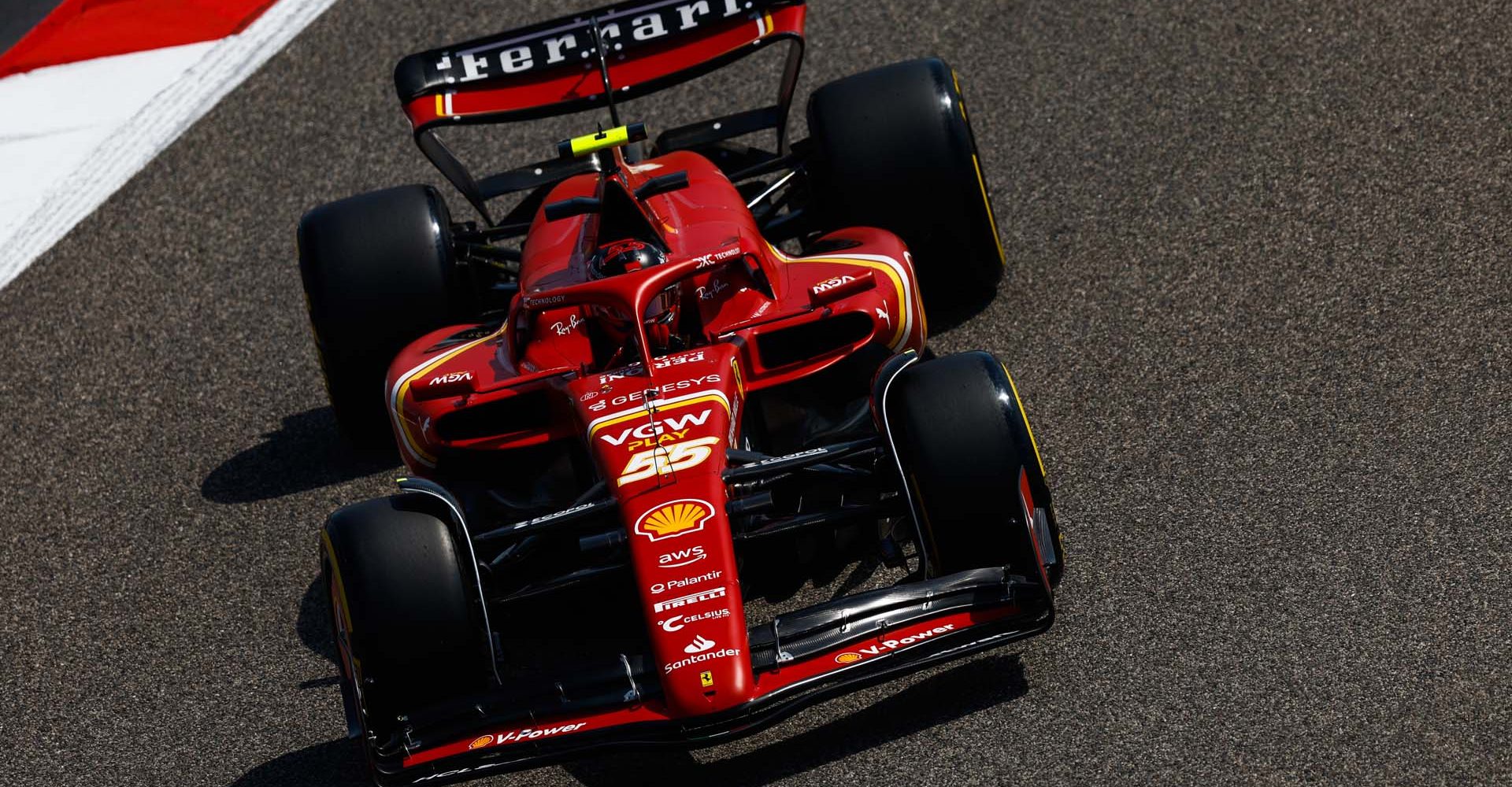 BAHRAIN INTERNATIONAL CIRCUIT, BAHRAIN - FEBRUARY 23: Carlos Sainz, Ferrari SF-24 during the Pre-Season Test at Bahrain International Circuit on Friday February 23, 2024 in Sakhir, Bahrain. (Photo by Zak Mauger / LAT Images)