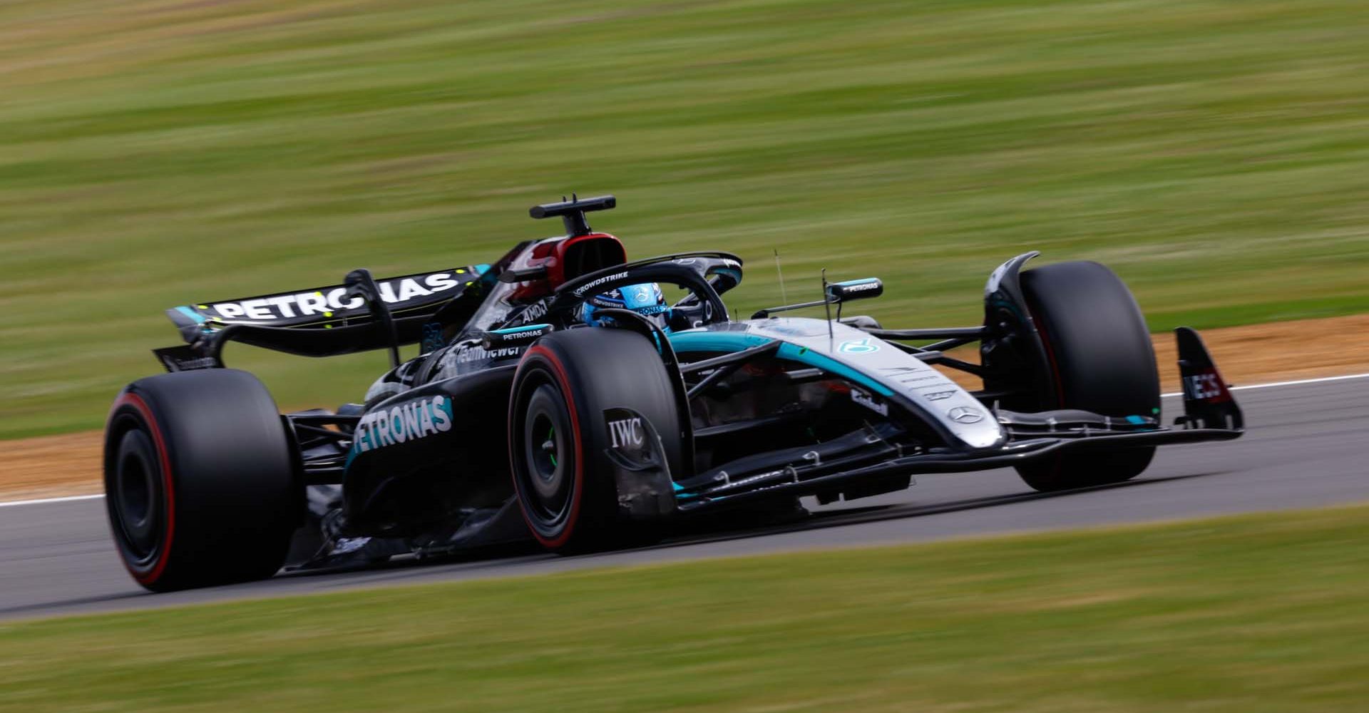 2024 British Grand Prix, Friday -  LAT Images George Russell Mercedes