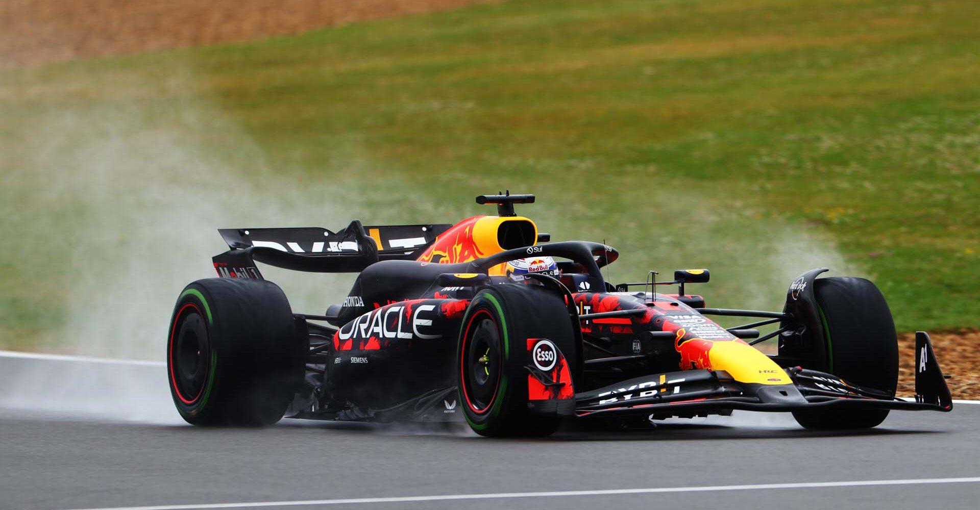 NORTHAMPTON, ENGLAND - JULY 06: Max Verstappen of the Netherlands driving the (1) Oracle Red Bull Racing RB20 on track during final practice ahead of the F1 Grand Prix of Great Britain at Silverstone Circuit on July 06, 2024 in Northampton, England. (Photo by Getty Images/Getty Images) // Getty Images / Red Bull Content Pool // SI202407060255 // Usage for editorial use only //