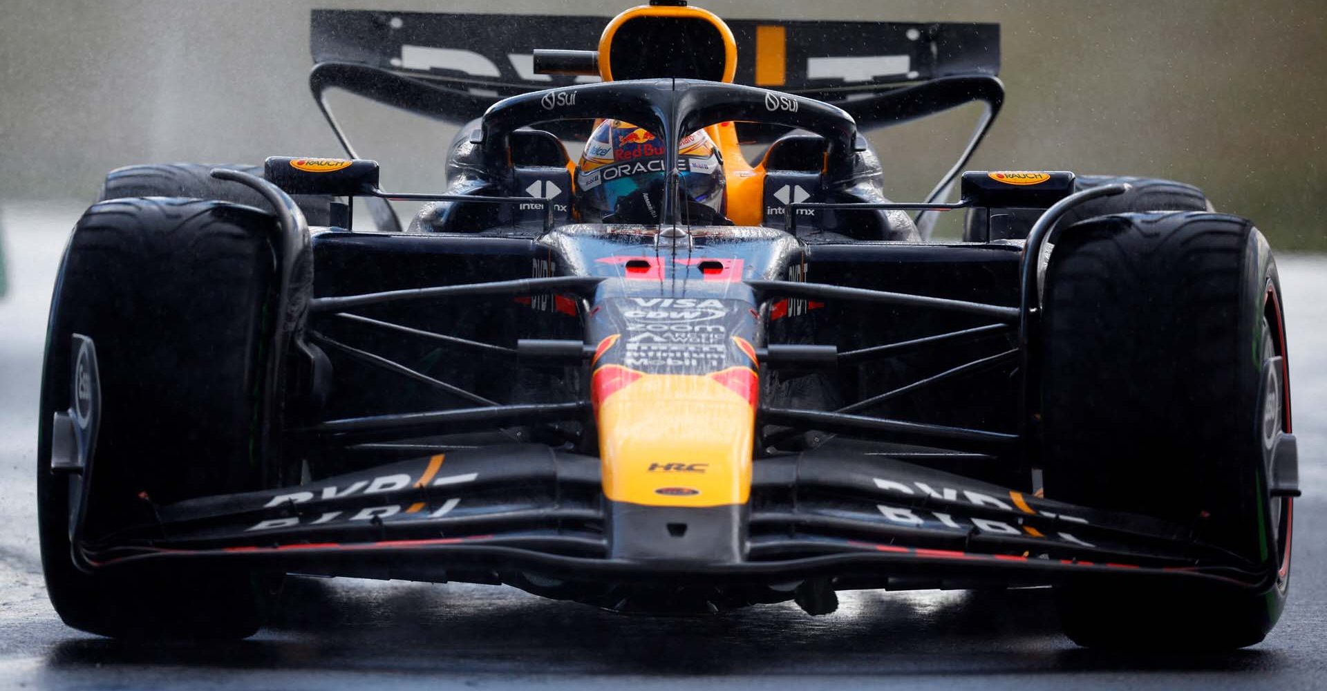 MONTREAL, QUEBEC - JUNE 09: Sergio Perez of Mexico driving the (11) Oracle Red Bull Racing RB20 on track during the F1 Grand Prix of Canada at Circuit Gilles Villeneuve on June 09, 2024 in Montreal, Quebec. (Photo by Chris Graythen/Getty Images) // Getty Images / Red Bull Content Pool // SI202406091132 // Usage for editorial use only //