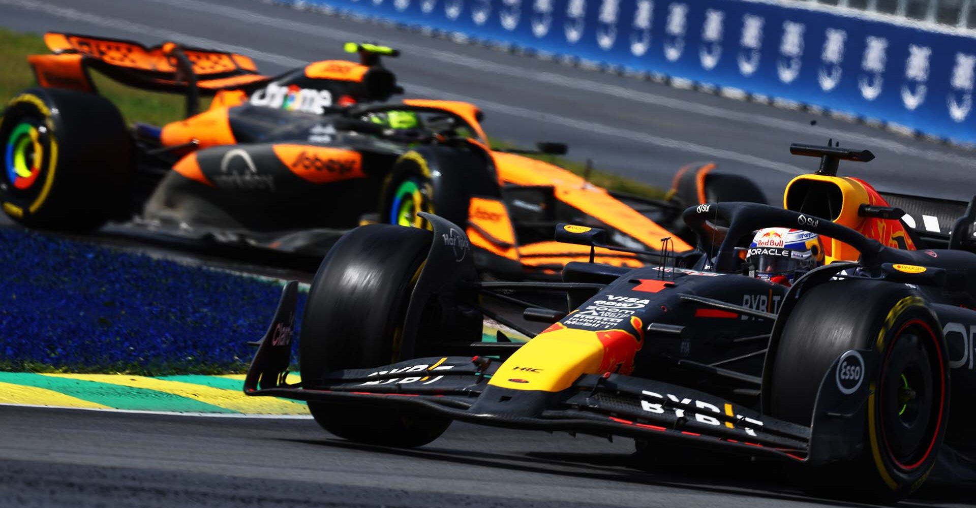 MONTREAL, QUEBEC - JUNE 09: Max Verstappen of the Netherlands driving the (1) Oracle Red Bull Racing RB20 leads Lando Norris of Great Britain driving the (4) McLaren MCL38 Mercedes on track during the F1 Grand Prix of Canada at Circuit Gilles Villeneuve on June 09, 2024 in Montreal, Quebec. (Photo by Mark Thompson/Getty Images) // Getty Images / Red Bull Content Pool // SI202406091139 // Usage for editorial use only //