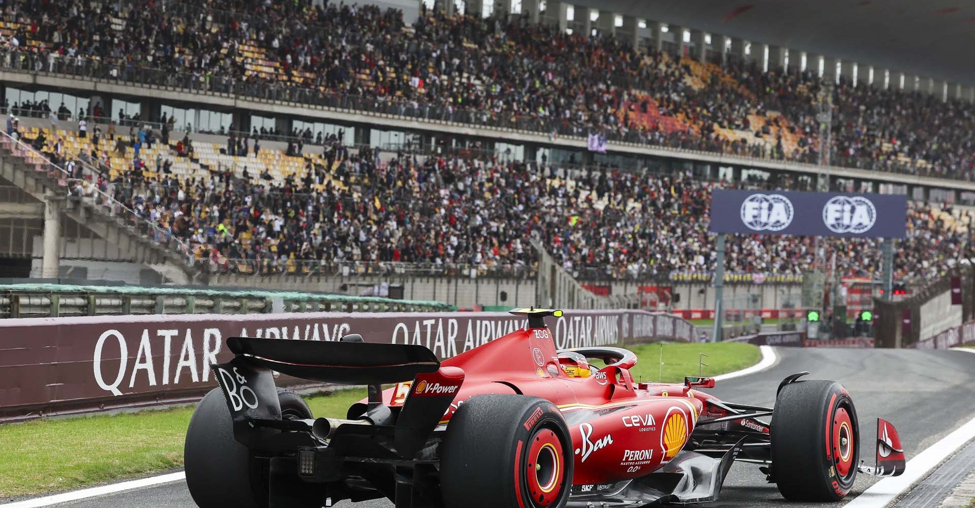 55 SAINZ Carlos (spa), Scuderia Ferrari SF-24, action during the Formula 1 Lenovo Chinese Grand Prix 2024, 5th round of the 2024 Formula One World Championship from April 19 to 21, 2024 on the Shanghai International Circuit, in Shanghai, China - Photo Florent Gooden / DPPI