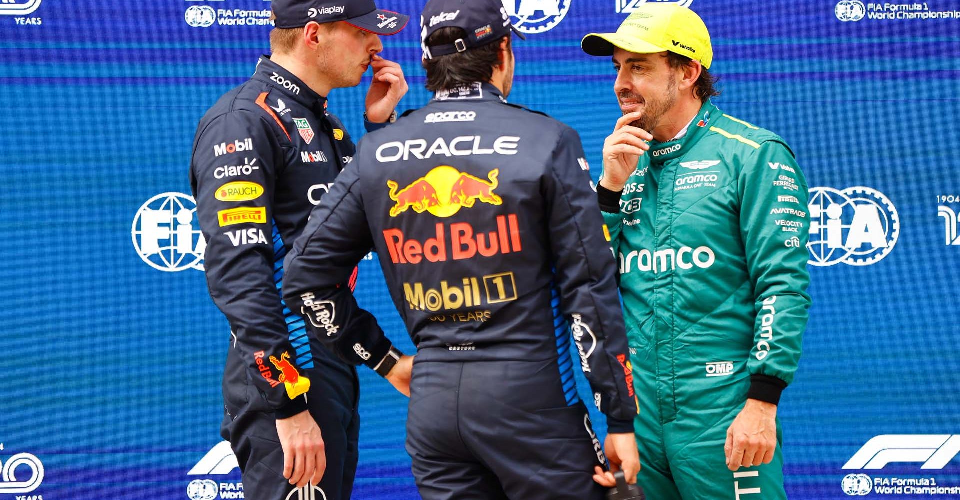 portrait, Shanghai International Circuit, GP2405a, F1, GP, China
Pole man Max Verstappen, Red Bull Racing, Sergio Perez, Red Bull Racing, and Fernando Alonso, Aston Martin F1 Team, talk in Parc Ferme after Qualifying