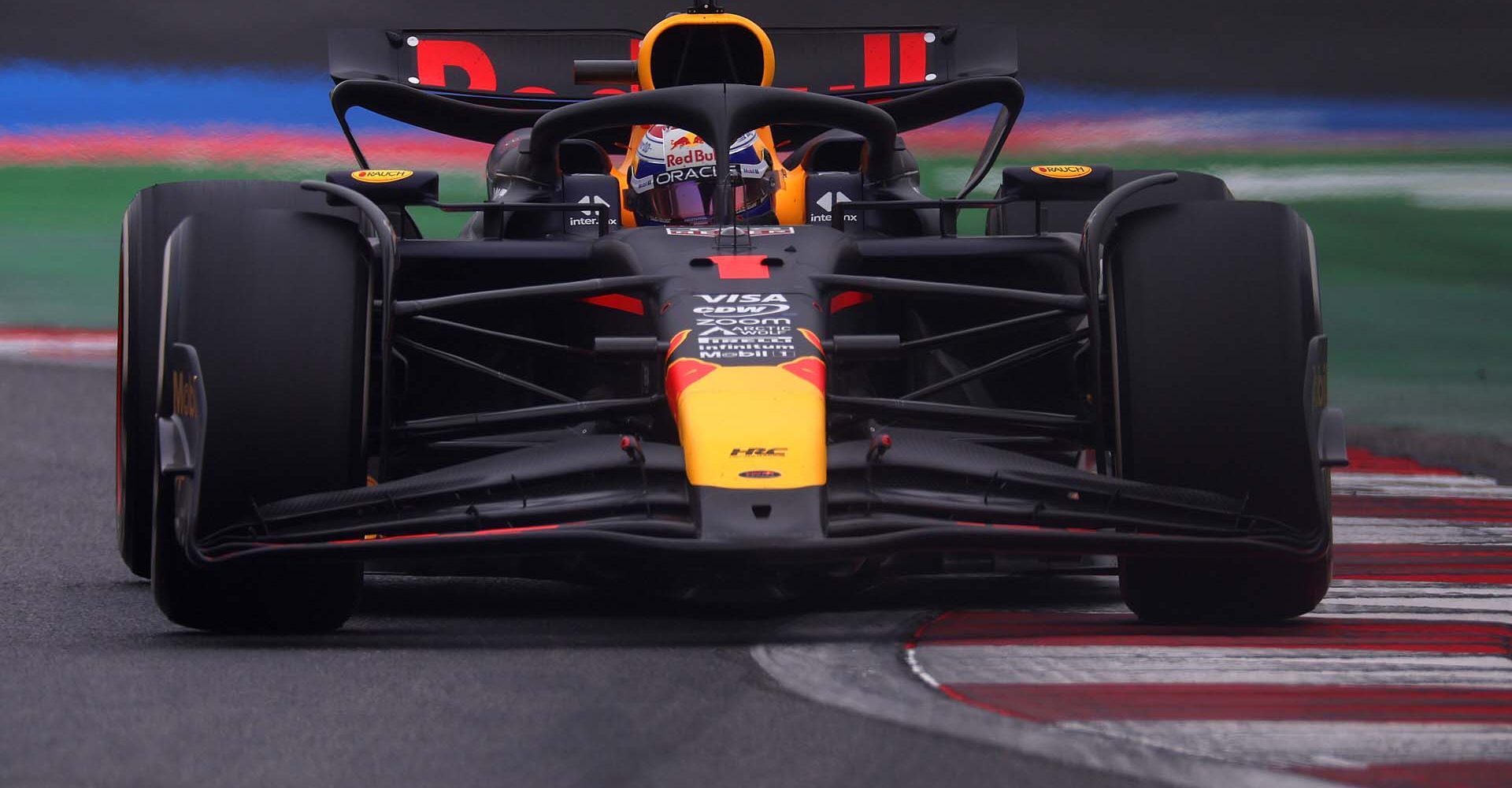 SHANGHAI, CHINA - APRIL 21: Max Verstappen of the Netherlands driving the (1) Oracle Red Bull Racing RB20 on trackduring the F1 Grand Prix of China at Shanghai International Circuit on April 21, 2024 in Shanghai, China. (Photo by Lars Baron/Getty Images) // Getty Images / Red Bull Content Pool // SI202404210241 // Usage for editorial use only //