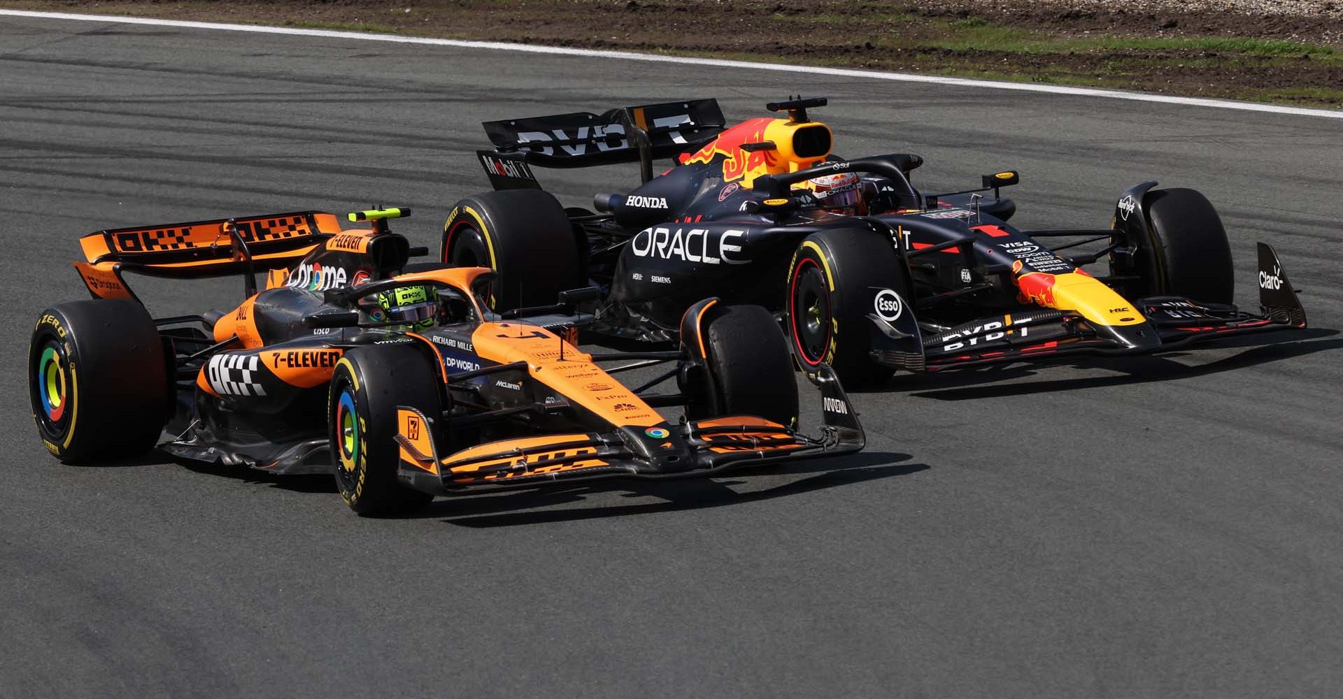 Lando Norris (McLaren) Max Verstappen (Red Bull), overtake