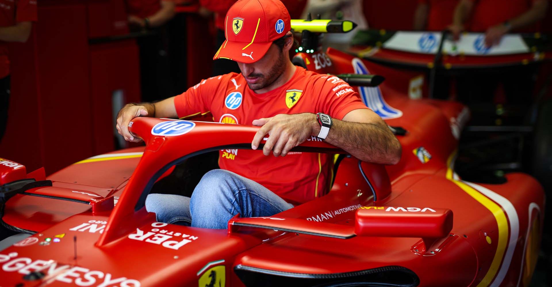 SAINZ Carlos (spa), Scuderia Ferrari SF-24, portrait during the Formula 1 MSC Cruises Gran Premio del Made in Italy e Dell’Emilia-Romagne 2024, 7th round of the 2024 Formula One World Championship from May 17 to 19, 2024 on the Autodromo Enzo e Dino Ferrari, in Imola, Italy - Photo Florent Gooden / DPPI