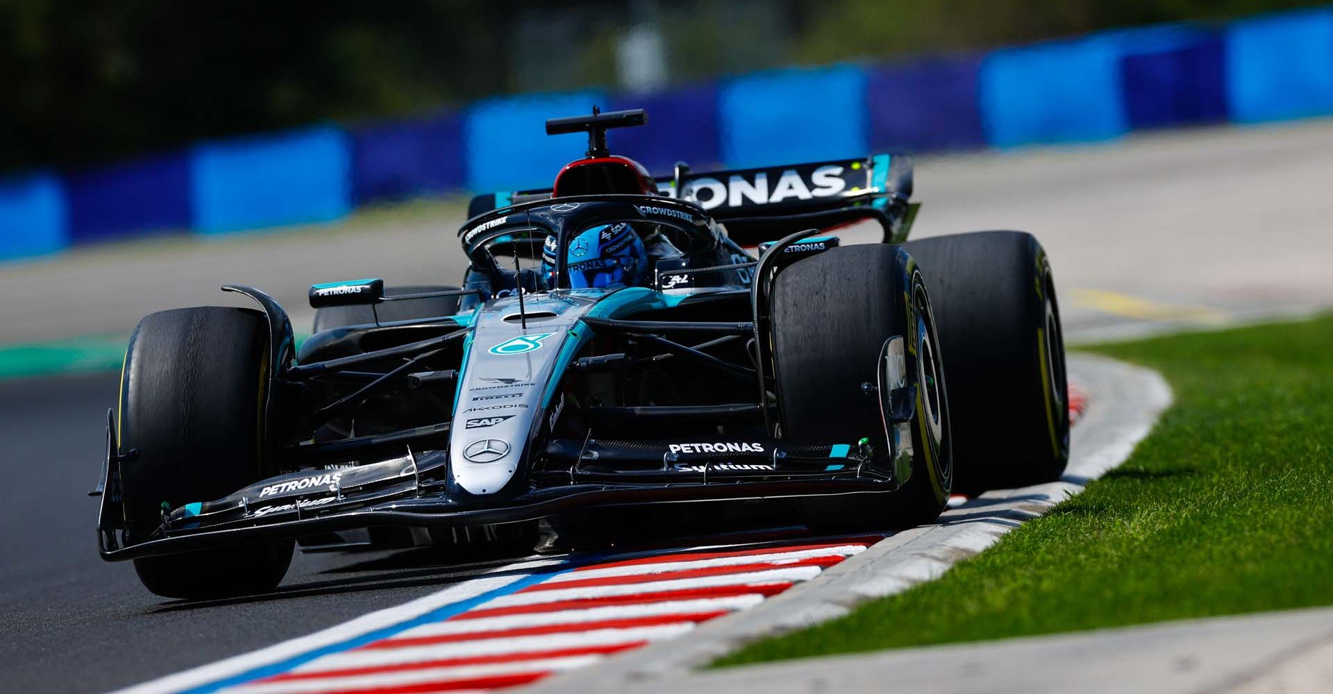 2024 Hungarian Grand Prix, Friday - LAT Images George Russell