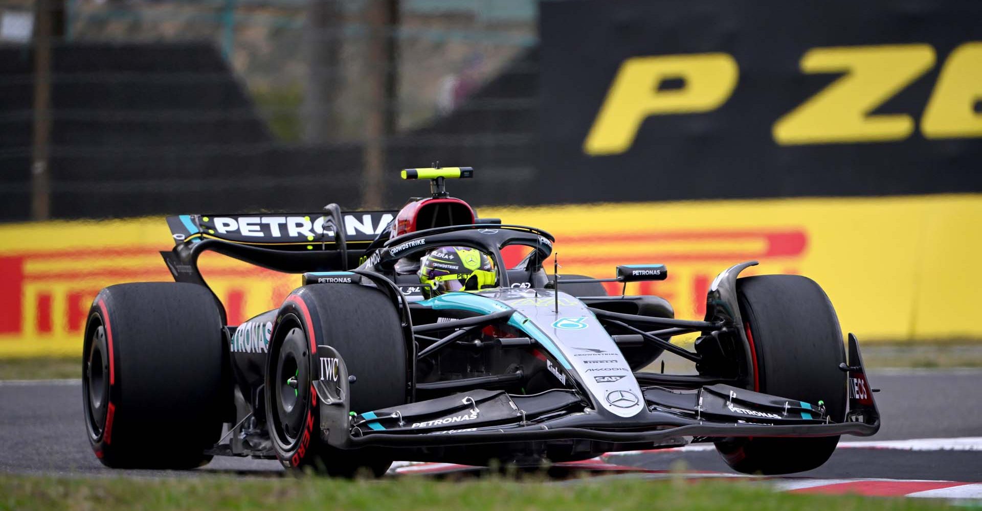 SUZUKA, JAPAN - APRIL 06: Sir Lewis Hamilton, Mercedes F1 W15 during the Japanese GP at Suzuka on Saturday April 06, 2024 in Suzuka, Japan. (Photo by Mark Sutton / LAT Images)