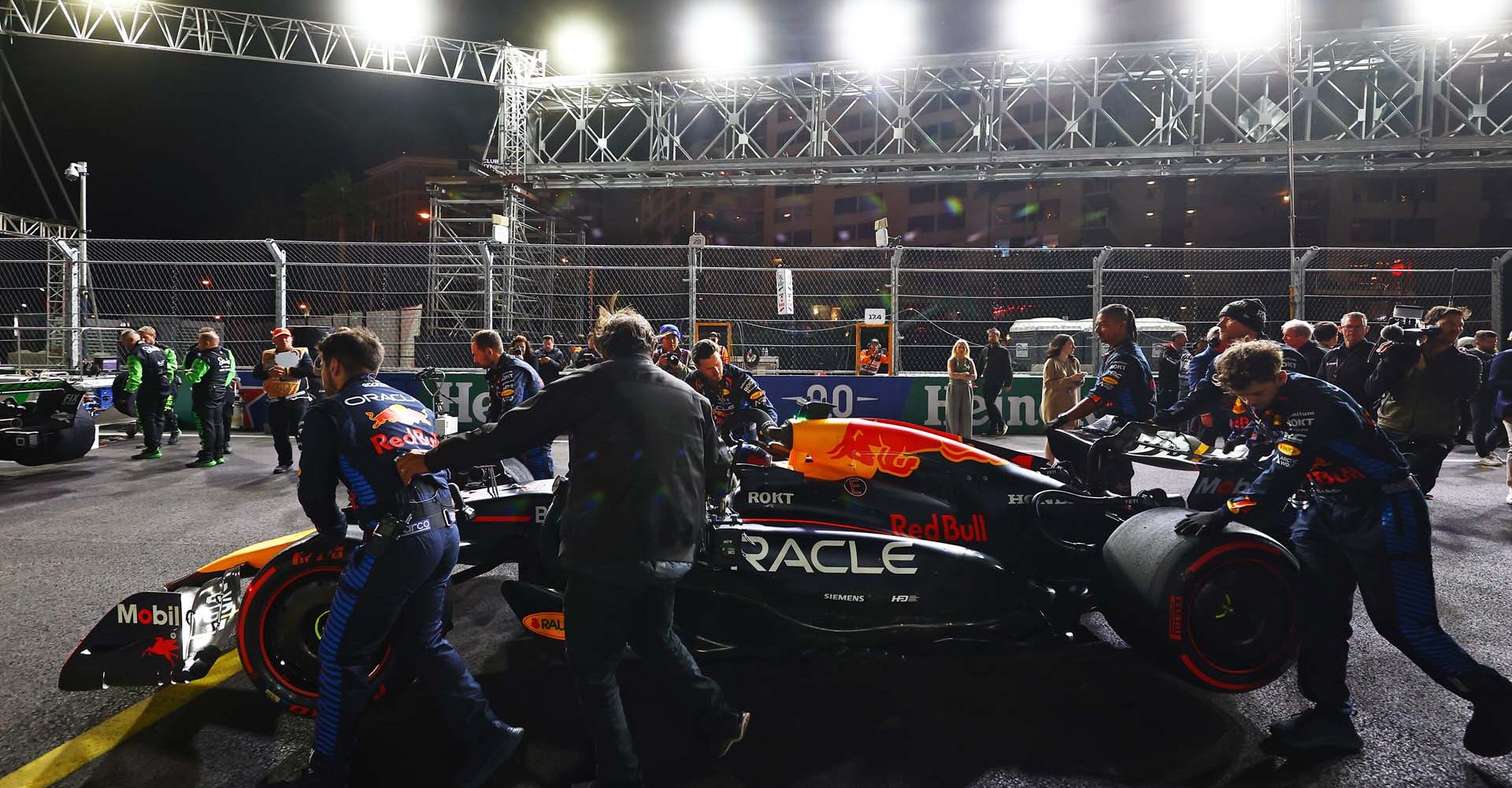 LAS VEGAS, NEVADA - NOVEMBER 23: Max Verstappen of the Netherlands and Oracle Red Bull Racing prepares to drive on the grid prior to the F1 Grand Prix of Las Vegas at Las Vegas Strip Circuit on November 23, 2024 in Las Vegas, Nevada. (Photo by Mark Thompson/Getty Images) // Getty Images / Red Bull Content Pool // SI202411240132 // Usage for editorial use only //