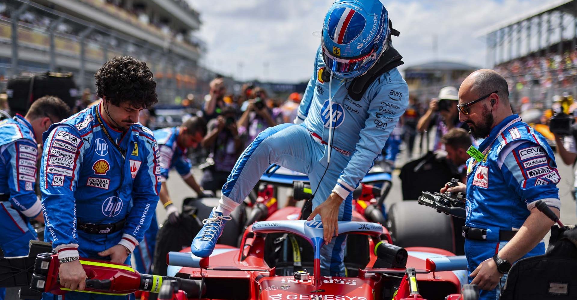 LECLERC Charles (mco), Scuderia Ferrari HP SF-24, portrait on the grid during the Formula 1 Crypto.com Miami Grand Prix 2024, 6th round of the 2024 Formula One World Championship from May 3 to 5, 2024 on the Miami International Autodrome, in Miami, United States of America - Photo Antonin Vincent / DPPI