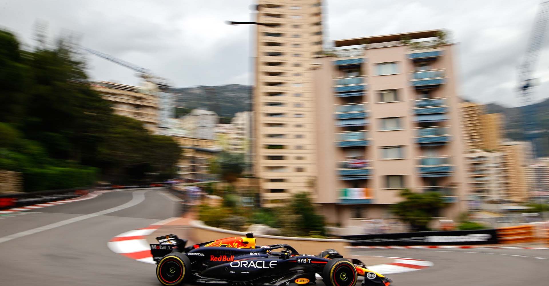 CIRCUIT DE MONACO, MONACO - MAY 24: Max Verstappen, Red Bull Racing RB20 during the Monaco GP at Circuit de Monaco on Friday May 24, 2024 in Monte Carlo, Monaco. (Photo by Andy Hone / LAT Images)