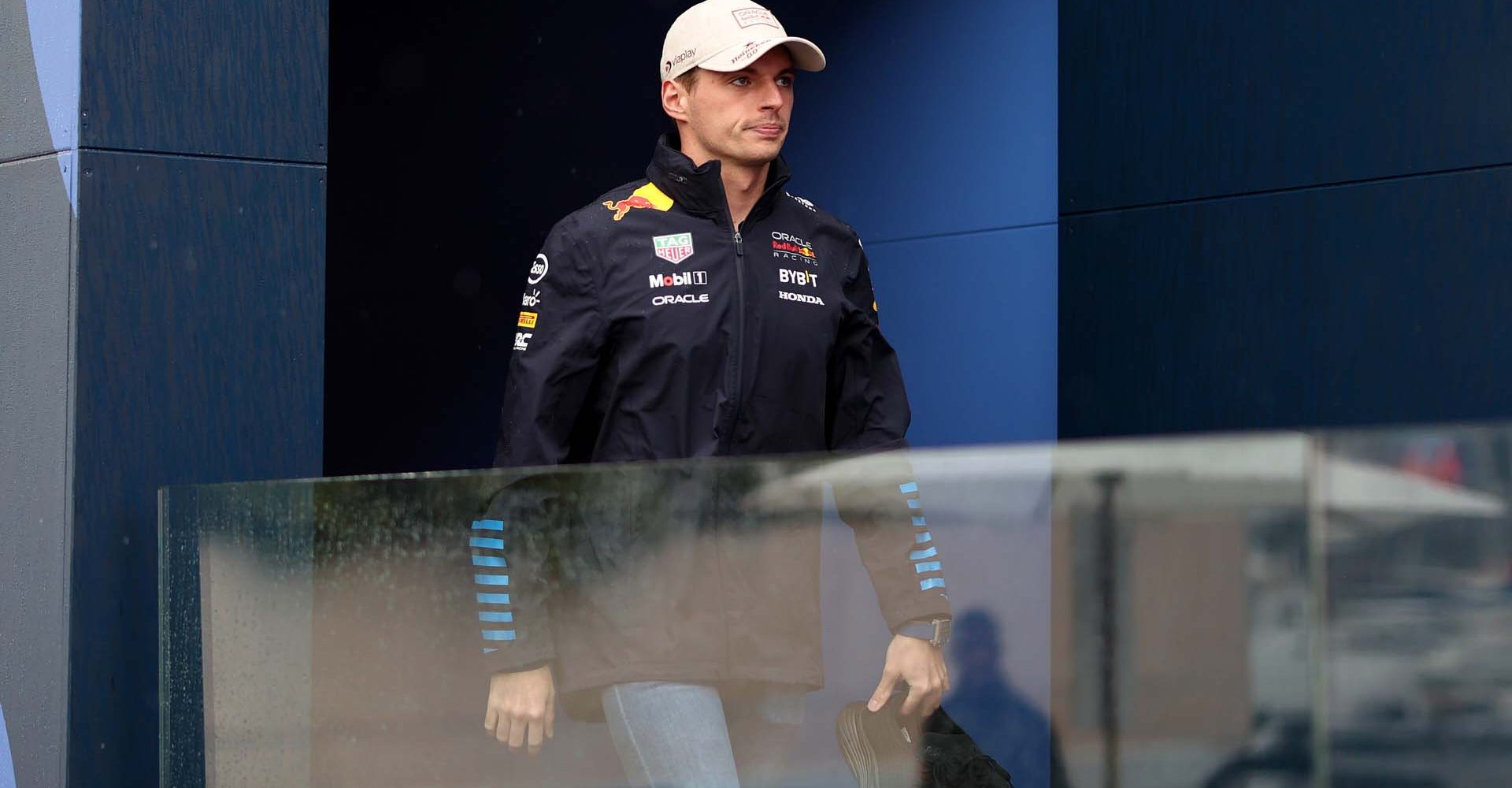 MONTE-CARLO, MONACO - MAY 23: Max Verstappen of the Netherlands and Oracle Red Bull Racing walks in the Paddock during previews ahead of the F1 Grand Prix of Monaco at Circuit de Monaco on May 23, 2024 in Monte-Carlo, Monaco. (Photo by Ryan Pierse/Getty Images) // Getty Images / Red Bull Content Pool // SI202405230351 // Usage for editorial use only //