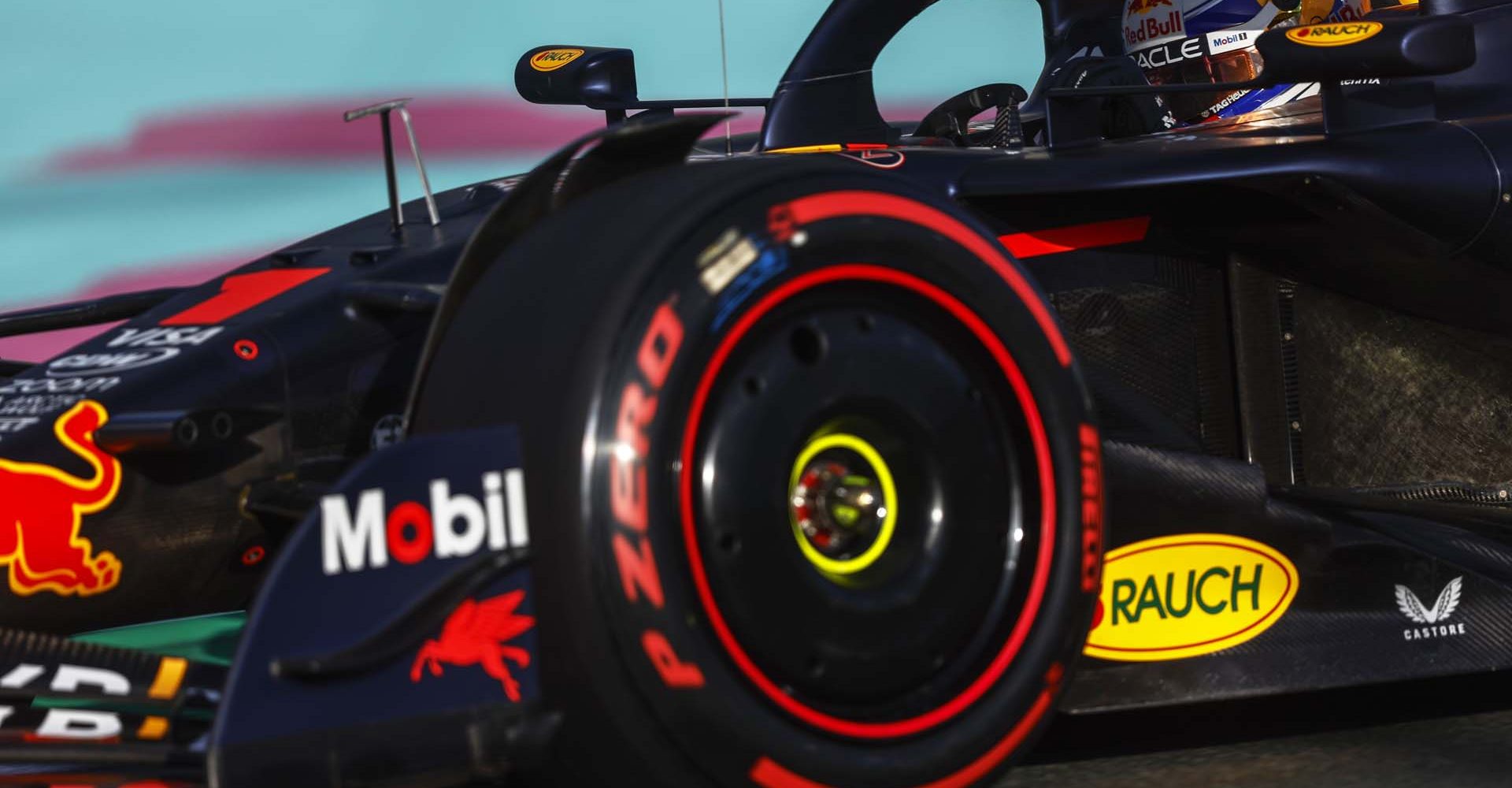 JEDDAH STREET CIRCUIT, SAUDI ARABIA - MARCH 07: Max Verstappen, Red Bull Racing RB20 during the Saudi Arabian GP at Jeddah Street Circuit on Thursday March 07, 2024 in Jeddah, Saudi Arabia. (Photo by Zak Mauger / LAT Images)