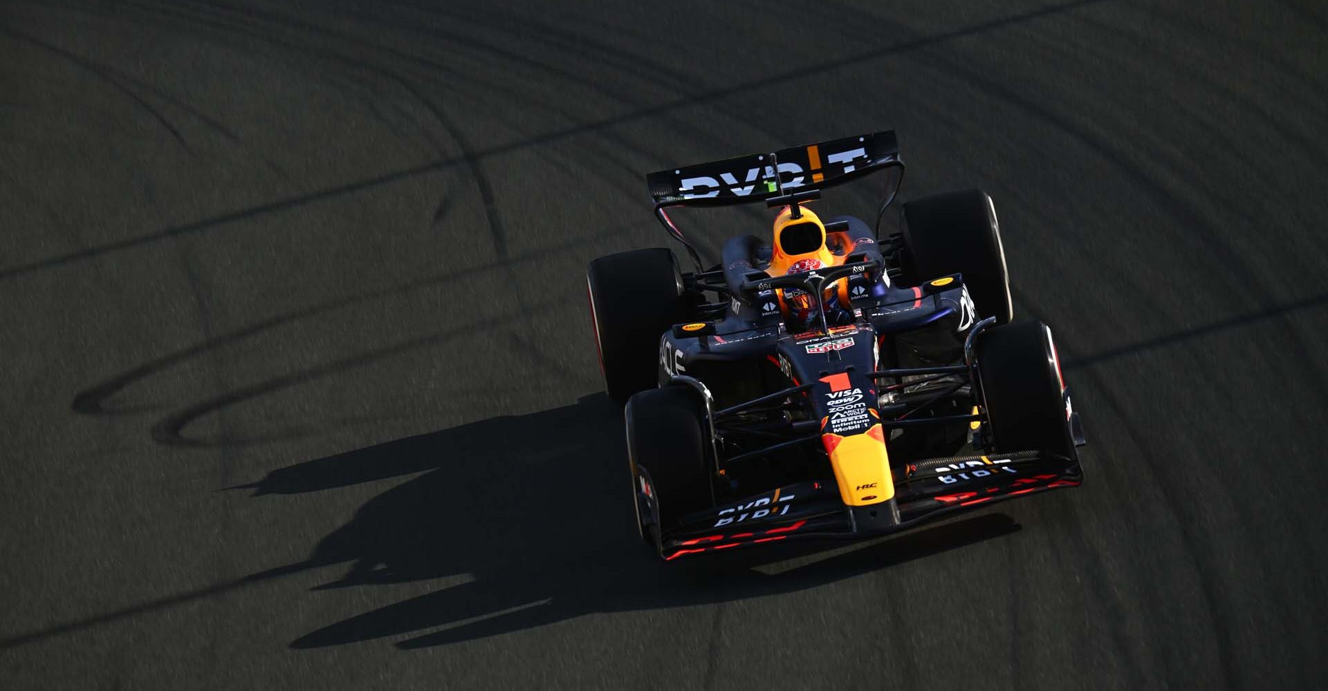 JEDDAH, SAUDI ARABIA - MARCH 07: Max Verstappen of the Netherlands driving the (1) Oracle Red Bull Racing RB20 on track during practice ahead of the F1 Grand Prix of Saudi Arabia at Jeddah Corniche Circuit on March 07, 2024 in Jeddah, Saudi Arabia. (Photo by Clive Mason/Getty Images) // Getty Images / Red Bull Content Pool // SI202403070369 // Usage for editorial use only //