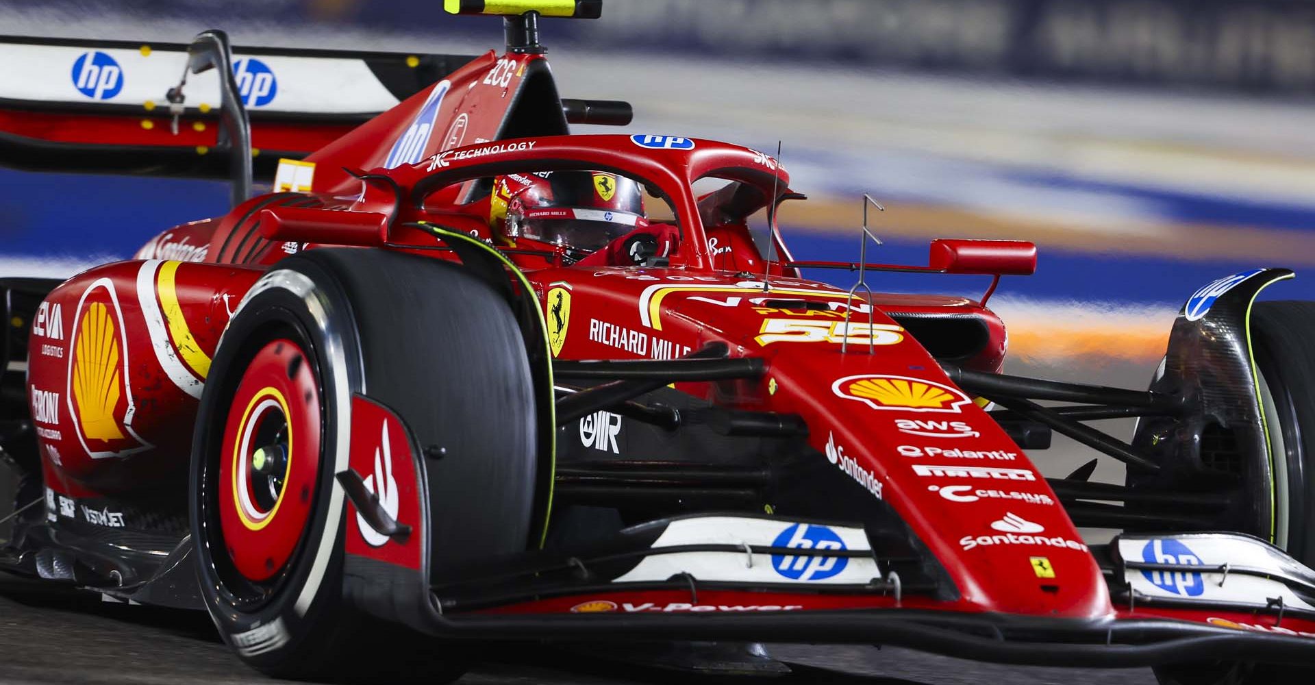 55 SAINZ Carlos (spa), Scuderia Ferrari SF-24, action during the Formula 1 Singapore Grand Prix 2024, 18th round of the 2024 Formula One World Championship from September 20 to 22, 2024 on the Marina Bay Circuit, in Singapore, Singapore - Photo Antonin Vincent / DPPI