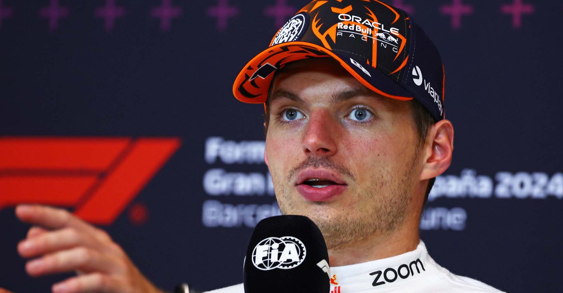 BARCELONA, SPAIN - JUNE 23: Race winner Max Verstappen of the Netherlands and Oracle Red Bull Racing talks in a press conference during the F1 Grand Prix of Spain at Circuit de Barcelona-Catalunya on June 23, 2024 in Barcelona, Spain. (Photo by Clive Rose/Getty Images) // Getty Images / Red Bull Content Pool // SI202406230311 // Usage for editorial use only //