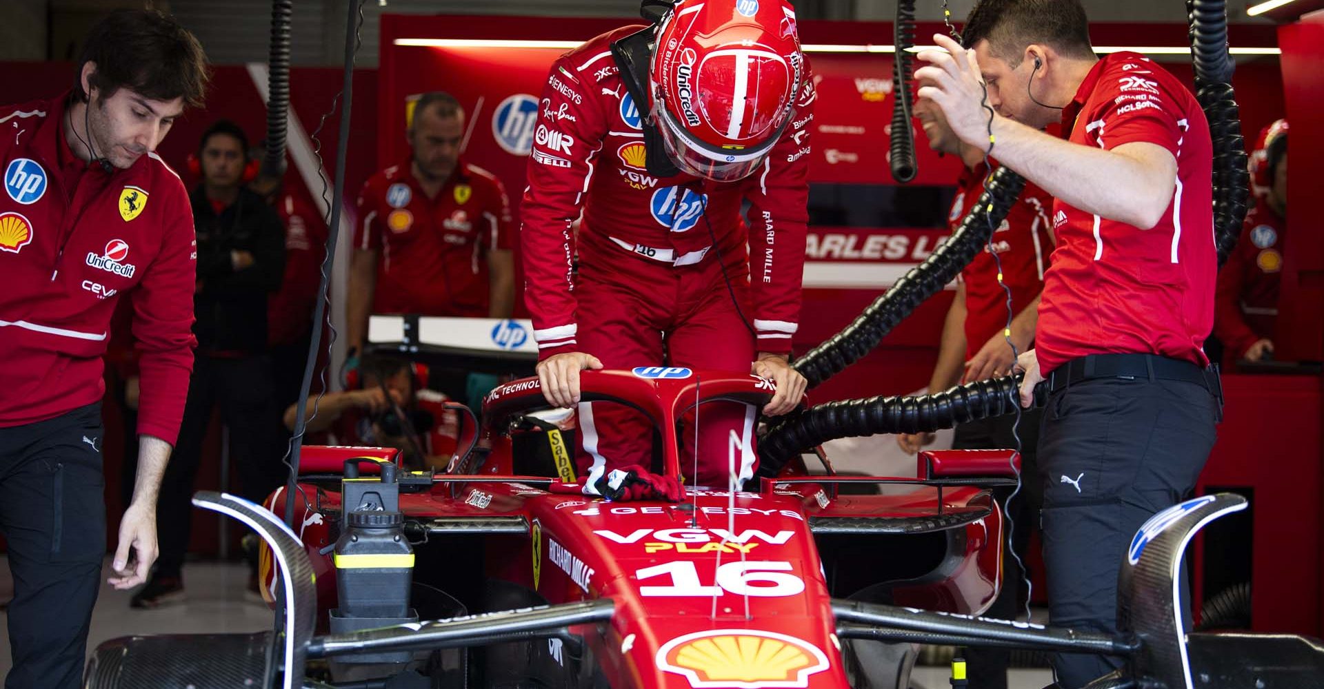 LECLERC Charles (mco), Scuderia Ferrari SF-25, portrait, garage, box, during the 2025 Formula 1 Belgian Grand Prix, 13th round of the 2025 FIA Formula One World Championship from July 25 to 27, 2025 on the Circuit de Spa-Francorchamps, in Stavelot, Belgium - Photo Fabrizio Boldoni / DPPI
