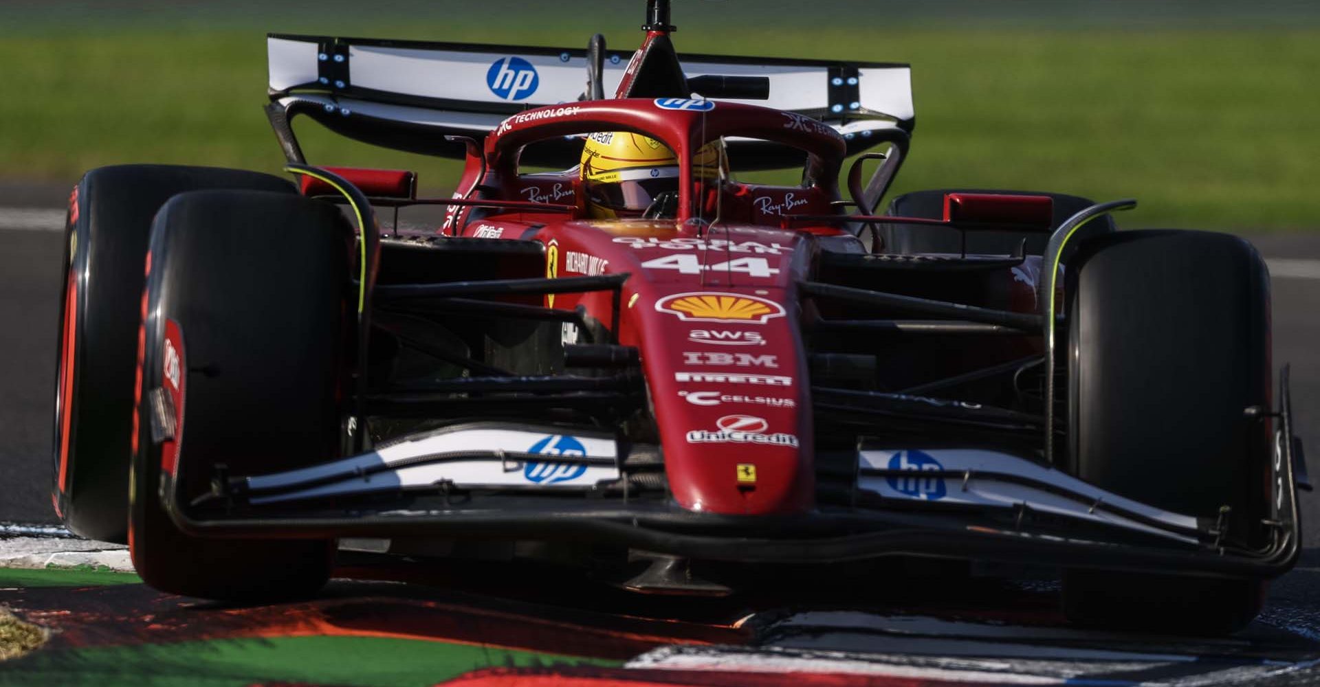 MEXICO CITY, MEXICO - OCTOBER 25: Lewis Hamilton of Great Britain driving the (44) Scuderia Ferrari SF-25 on track during qualifying ahead of the F1 Grand Prix of Mexico at Autodromo Hermanos Rodriguez on October 25, 2025 in Mexico City, Mexico. (Photo by Zak Mauger/LAT Images)