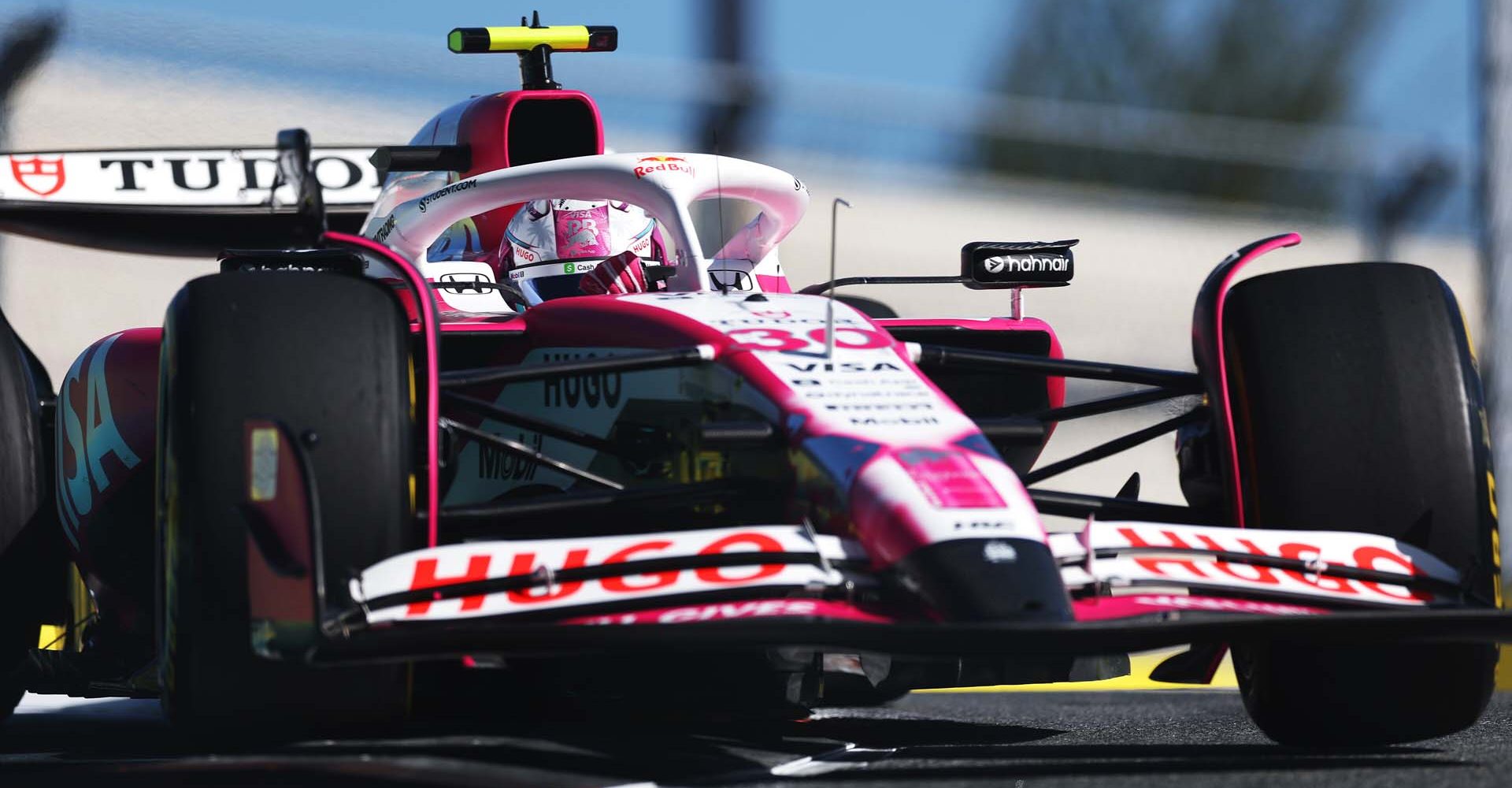 MIAMI, FLORIDA - MAY 02: Liam Lawson of New Zealand driving the (30) Visa Cash App Racing Bulls VCARB 02 on track during Sprint qualifying ahead of the F1 Grand Prix of Miami at Miami International Autodrome on May 02, 2025 in Miami, Florida. (Photo by Mark Thompson/Getty Images) // Getty Images / Red Bull Content Pool // SI202505030007 // Usage for editorial use only //