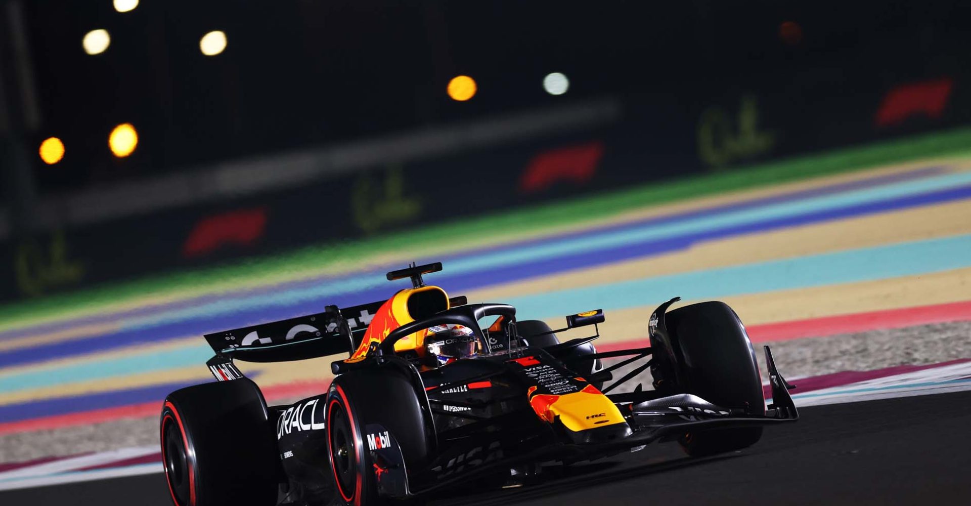 LUSAIL CITY, QATAR - NOVEMBER 29: Max Verstappen of the Netherlands driving the (1) Oracle Red Bull Racing RB21 on track during qualifying ahead of the F1 Grand Prix of Qatar at Lusail International Circuit on November 29, 2025 in Lusail City, Qatar. (Photo by Zak Mauger/LAT Images) // Getty Images / Red Bull Content Pool // SI202511290433 // Usage for editorial use only //