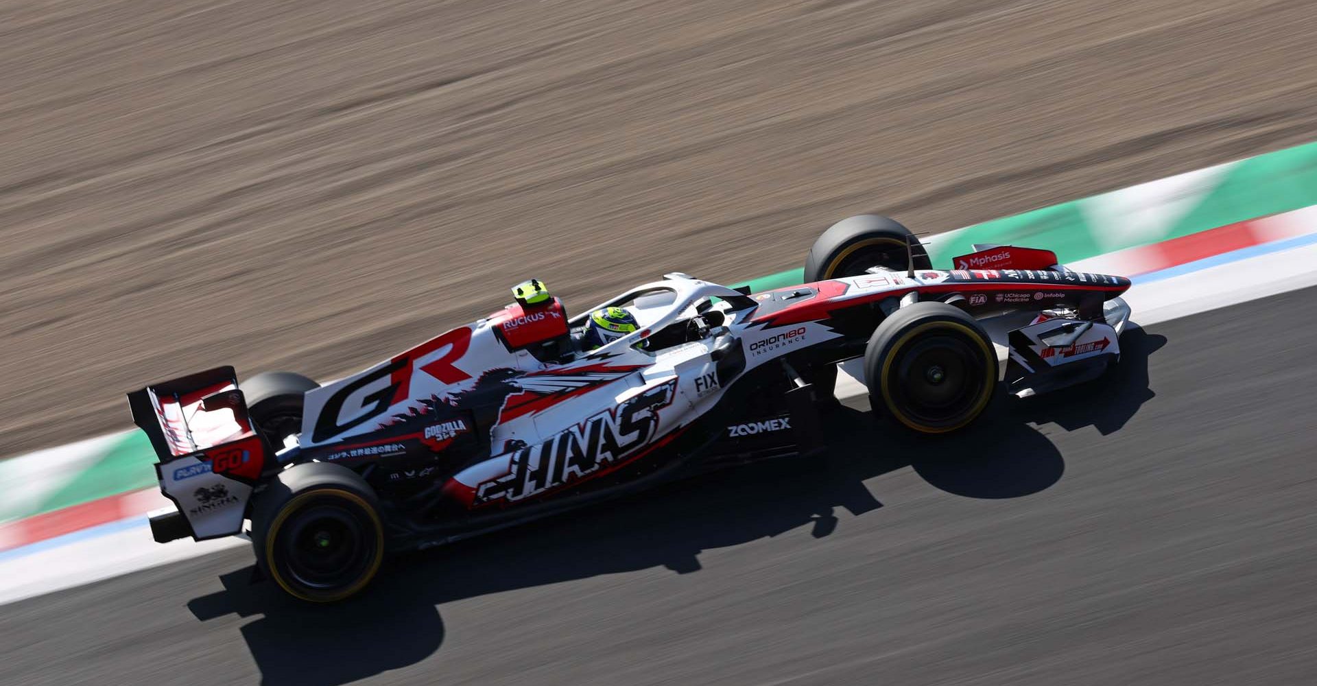 SUZUKA, JAPAN - MARCH 27: Oliver Bearman of Great Britain driving the (87) Haas F1 VF-26 Ferrari on track during practice ahead of the F1 Grand Prix of Japan at Suzuka Circuit on March 27, 2026 in Suzuka, Japan. (Photo by Andy Hone/LAT Images)