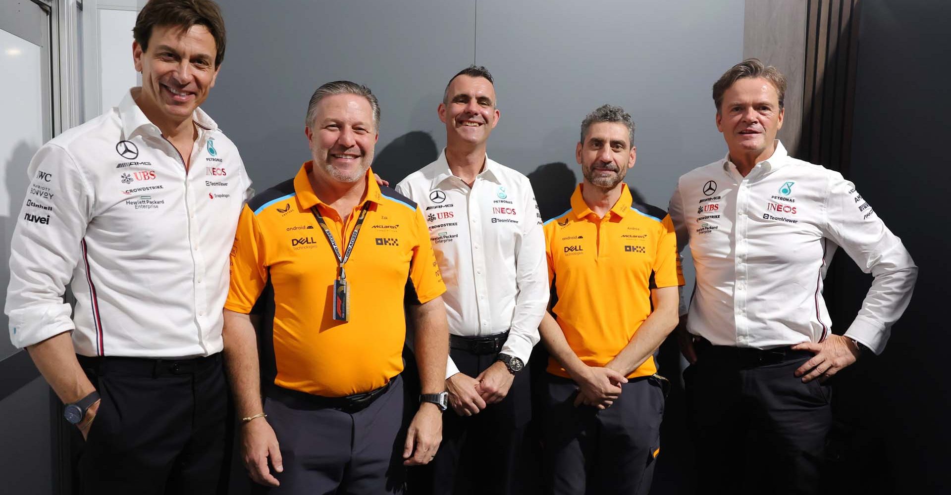 McLaren Formel-1-Team und Mercedes-Benz verlängern Power-Unit-Vertrag bis 2030 - v.l.n.r. Toto Wolff, Head of Mercedes-Benz Motorsport; Zak Brown, CEO, McLaren Racing; Hywel Thomas, Managing Director, Mercedes-AMG High Performance Powertrains; Andrea Stella, Team Principal, McLaren F1 Team; Markus Schaefer, Member of the Board of Management of Mercedes-Benz Group AG, Chief Technology Officer 

McLaren Formula 1 Team and Mercedes-Benz renew power-unit deal until 2030 - f.l.t.r. Toto Wolff, Head of Mercedes-Benz Motorsport; Zak Brown, CEO, McLaren Racing; Hywel Thomas, Managing Director, Mercedes-AMG High Performance Powertrains; Andrea Stella, Team Principal, McLaren F1 Team; Markus Schaefer, Member of the Board of Management of Mercedes-Benz Group AG, Chief Technology Officer