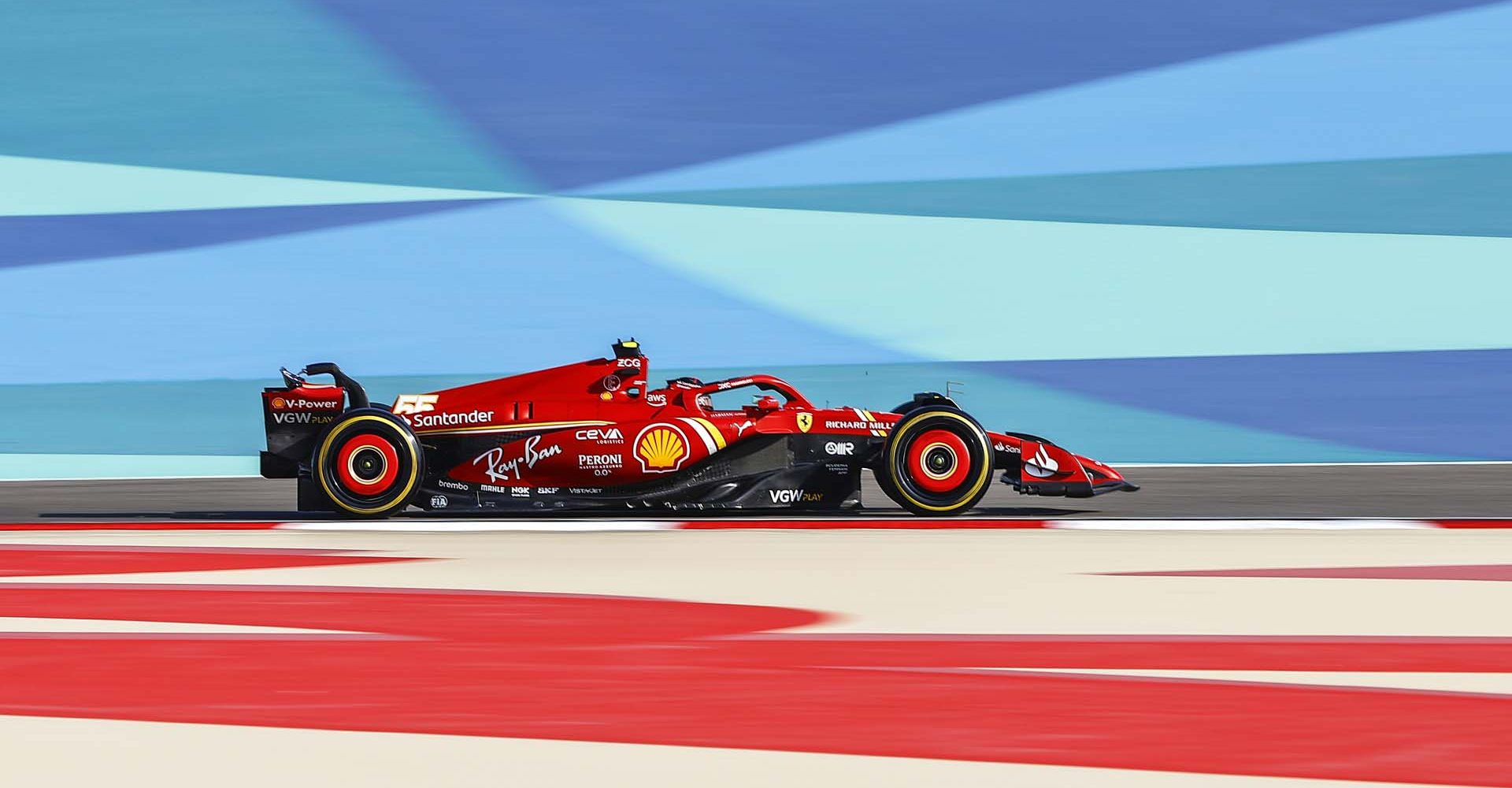 BAHRAIN INTERNATIONAL CIRCUIT, BAHRAIN - FEBRUARY 22: Carlos Sainz, Ferrari SF-24 during the Pre-Season Test at Bahrain International Circuit on Thursday February 22, 2024 in Sakhir, Bahrain. (Photo by Andy Hone / LAT Images)