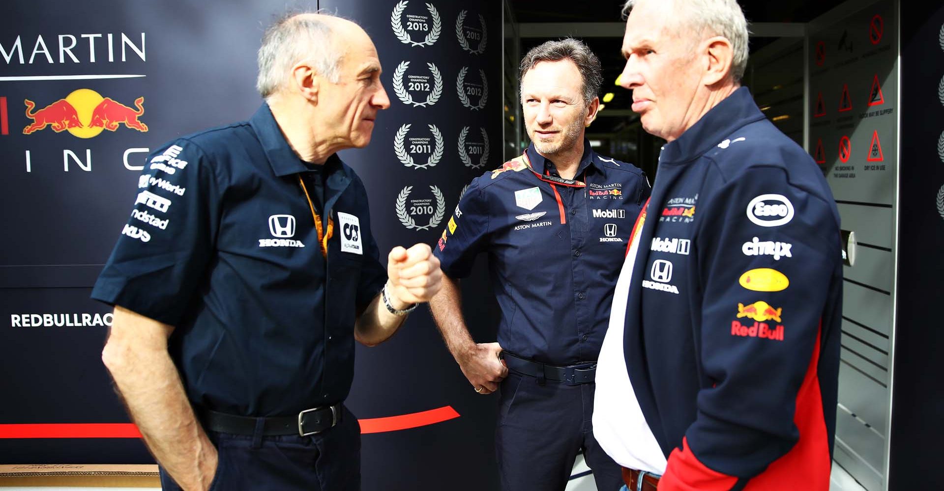 MELBOURNE, AUSTRALIA - MARCH 13: Red Bull Racing Team Principal Christian Horner, Scuderia AlphaTauri Team Principal Franz Tost and Red Bull Racing Team Consultant Dr Helmut Marko talk in the Paddock before practice for the F1 Grand Prix of Australia at Melbourne Grand Prix Circuit on March 13, 2020 in Melbourne, Australia. (Photo by Mark Thompson/Getty Images) // Getty Images / Red Bull Content Pool  // AP-23CT8GAMW1W11 // Usage for editorial use only //