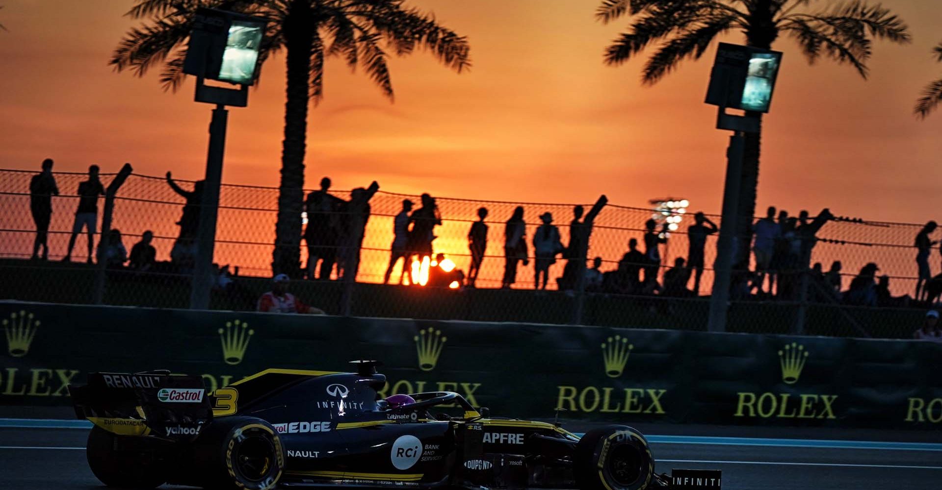 Daniel Ricciardo (AUS) Renault F1 Team RS19.                               
Abu Dhabi Grand Prix, Friday 29th November 2019. Yas Marina Circuit, Abu Dhabi, UAE.