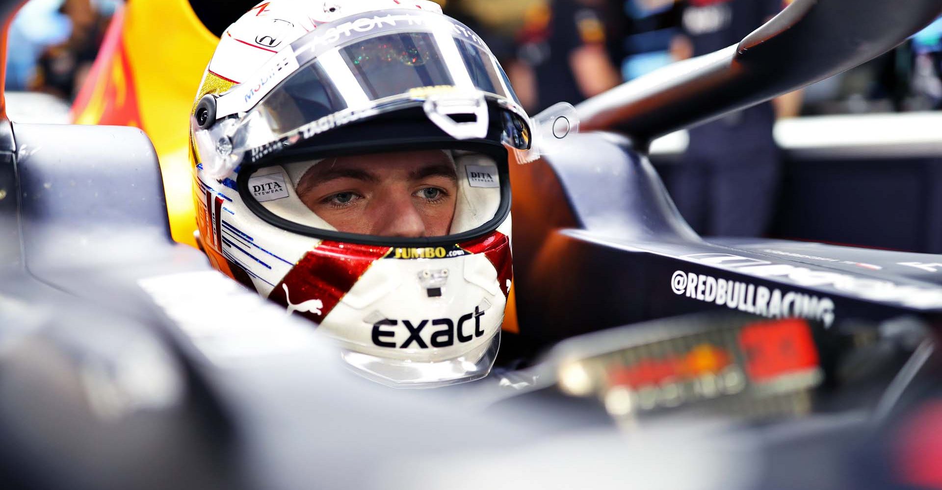 ABU DHABI, UNITED ARAB EMIRATES - NOVEMBER 30: Max Verstappen of Netherlands and Red Bull Racing prepares to drive in the garage during qualifying for the F1 Grand Prix of Abu Dhabi at Yas Marina Circuit on November 30, 2019 in Abu Dhabi, United Arab Emirates. (Photo by Mark Thompson/Getty Images) // Getty Images / Red Bull Content Pool  // AP-22BHK3W7W1W11 // Usage for editorial use only //