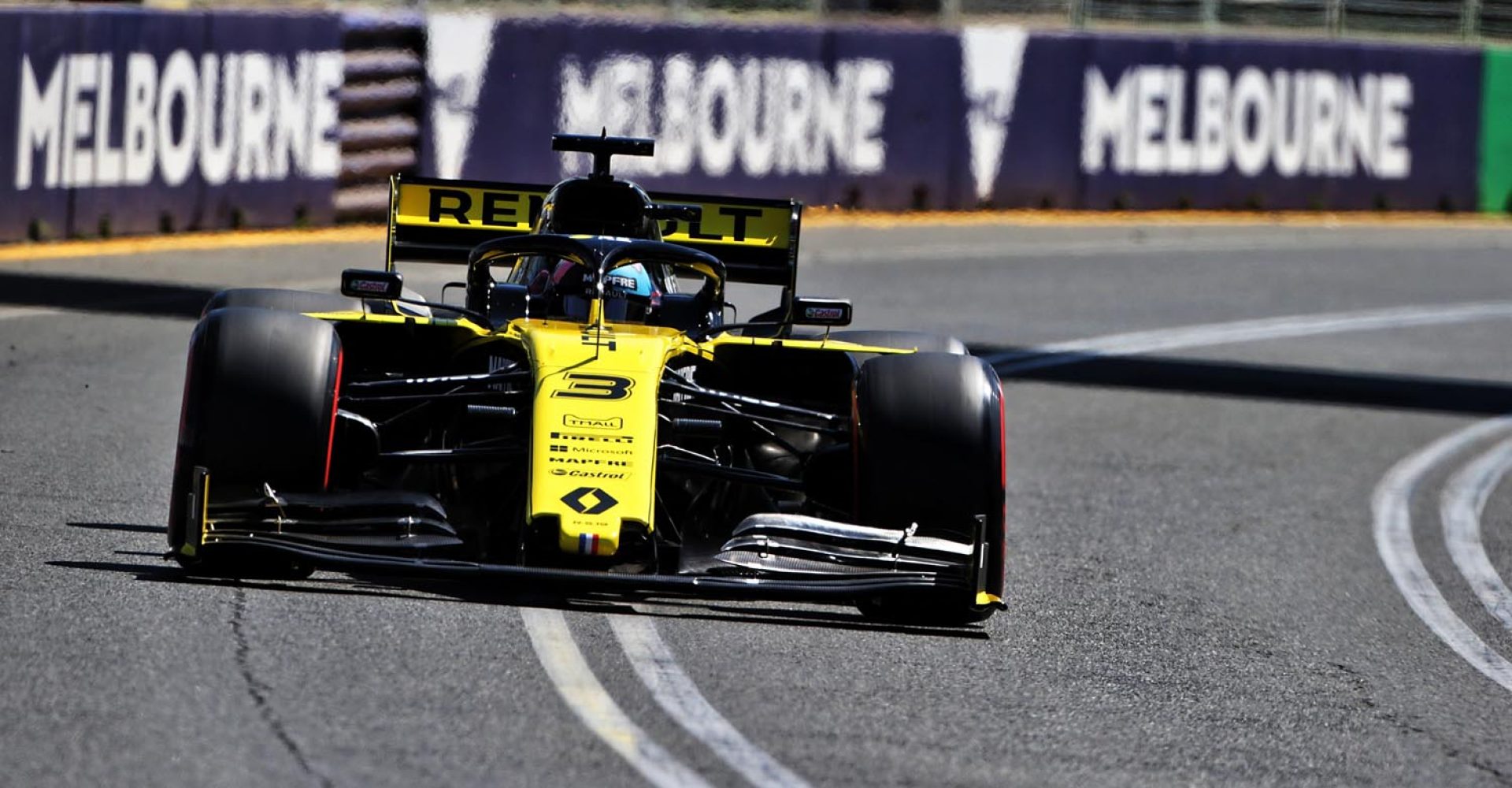 Daniel Ricciardo (AUS) Renault F1 Team RS19.
Australian Grand Prix, Friday 15th March 2019. Albert Park, Melbourne, Australia.