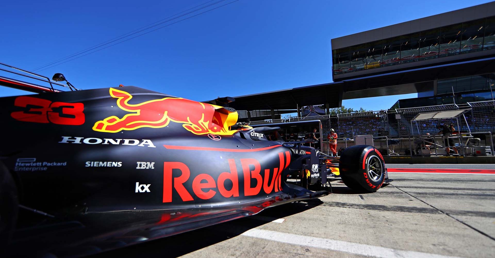 SPIELBERG, AUSTRIA - JUNE 29: Max Verstappen of the Netherlands driving the (33) Aston Martin Red Bull Racing RB15 leaves the garage during qualifying for the F1 Grand Prix of Austria at Red Bull Ring on June 29, 2019 in Spielberg, Austria. (Photo by Mark Thompson/Getty Images) // Getty Images / Red Bull Content Pool  // AP-1ZSYX9PEH2111 // Usage for editorial use only // Please go to www.redbullcontentpool.com for further information. //