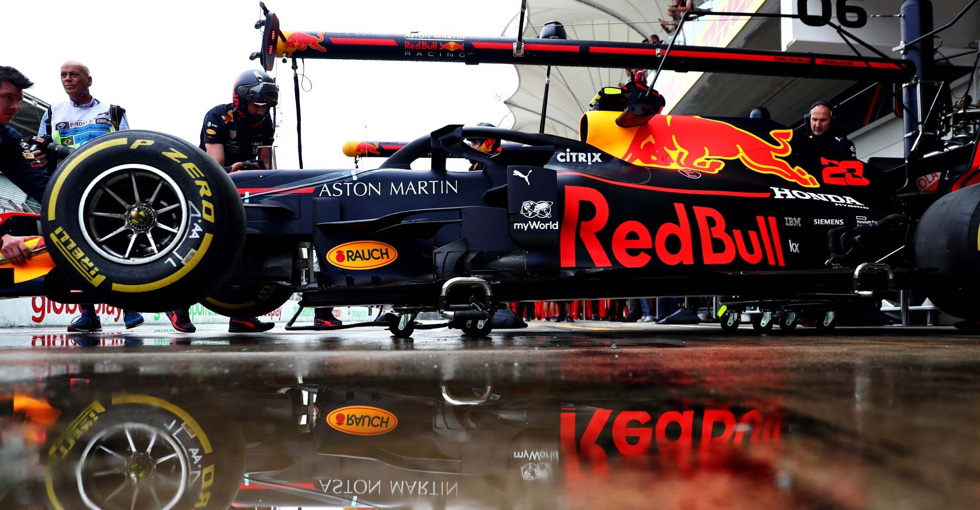 SAO PAULO, BRAZIL - NOVEMBER 15: Alexander Albon of Thailand driving the (23) Aston Martin Red Bull Racing RB15 stops in the Pitlane during practice for the F1 Grand Prix of Brazil at Autodromo Jose Carlos Pace on November 15, 2019 in Sao Paulo, Brazil. (Photo by Dan Istitene/Getty Images) // Getty Images / Red Bull Content Pool  // AP-226Q9778W2111 // Usage for editorial use only //