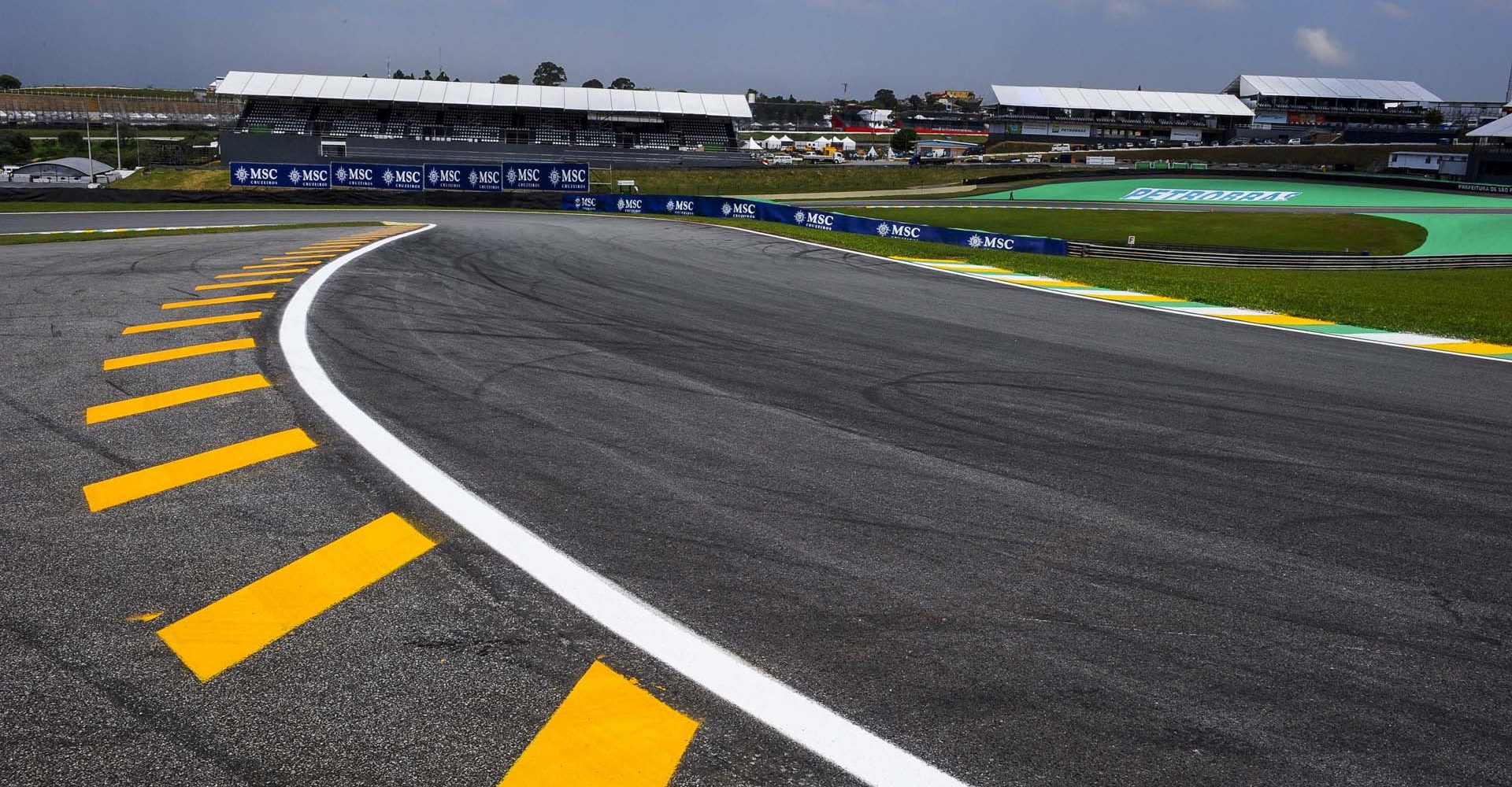 MOTORSPORT - F1 2010 - BRASIL GRAND PRIX / GRAND PRIX DU BRESIL - SAO PAULO (BRA) - 04 TO 07/11/2010 - PHOTO : DPPI - 
AMBIANCE