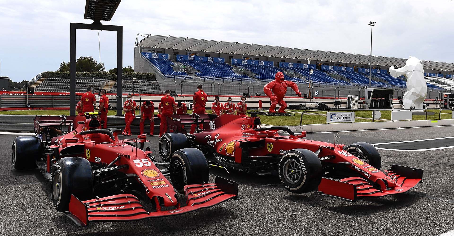 Ferrari, Charles Leclerc Carlos Sainz