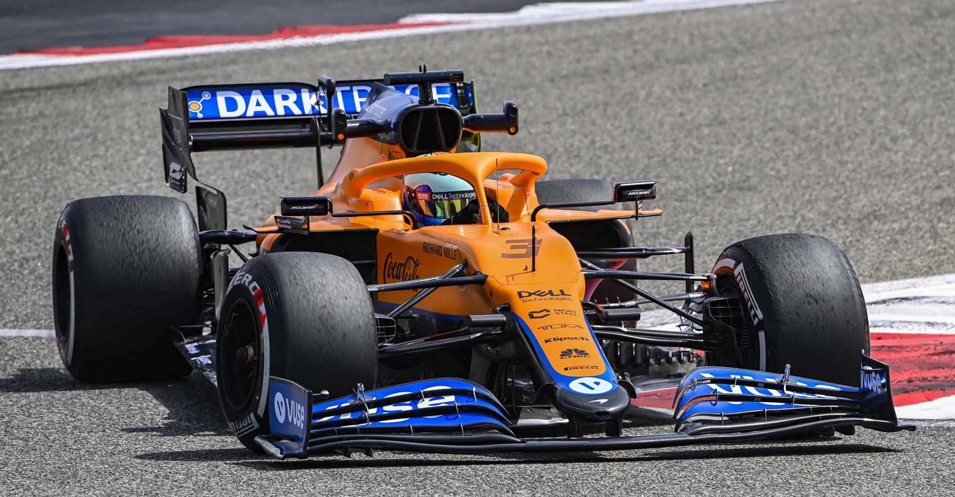 Daniel Ricciardo McLaren Bahrain, Testing, Day 1