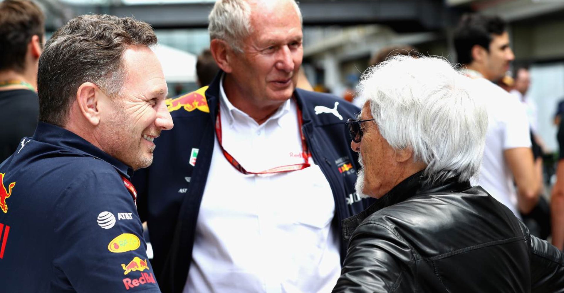 SAO PAULO, BRAZIL - NOVEMBER 11: Red Bull Racing Team Principal Christian Horner (L) talks with Bernie Ecclestone, Chairman Emeritus of the Formula One Group (R) and Red Bull Racing Team Consultant Dr Helmut Marko (centre) before the Formula One Grand Prix of Brazil at Autodromo Jose Carlos Pace on November 11, 2018 in Sao Paulo, Brazil.  (Photo by Mark Thompson/Getty Images)