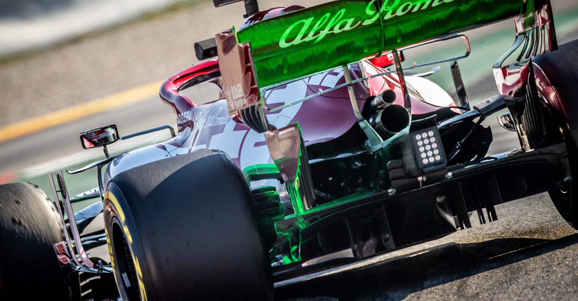 99 GIOVINAZZI Antonio (ita), Alfa Romeo Racing C39, action  during the first session of the Formula 1 Pre-season testing 2020 from February 19 to 21, 2020 on the Circuit de Barcelona-Catalunya, in Montmelo, Barcelona, Spain - Photo Frederic Le Floc'h / DPPI flo-viz aero paint