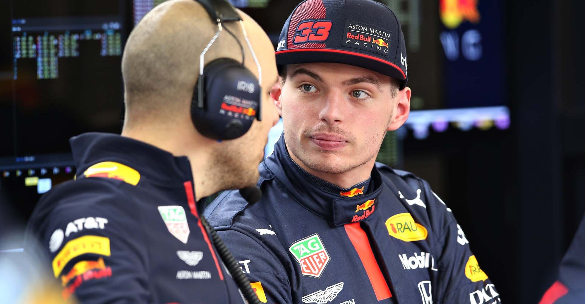 BARCELONA, SPAIN - FEBRUARY 21: Max Verstappen of Netherlands and Red Bull Racing speaks with race engineer Gianpiero Lambiase in the garage during day three of F1 Winter Testing at Circuit de Barcelona-Catalunya on February 21, 2020 in Barcelona, Spain. (Photo by Charles Coates/Getty Images) // Getty Images / Red Bull Content Pool  // AP-2369XNY112111 // Usage for editorial use only //