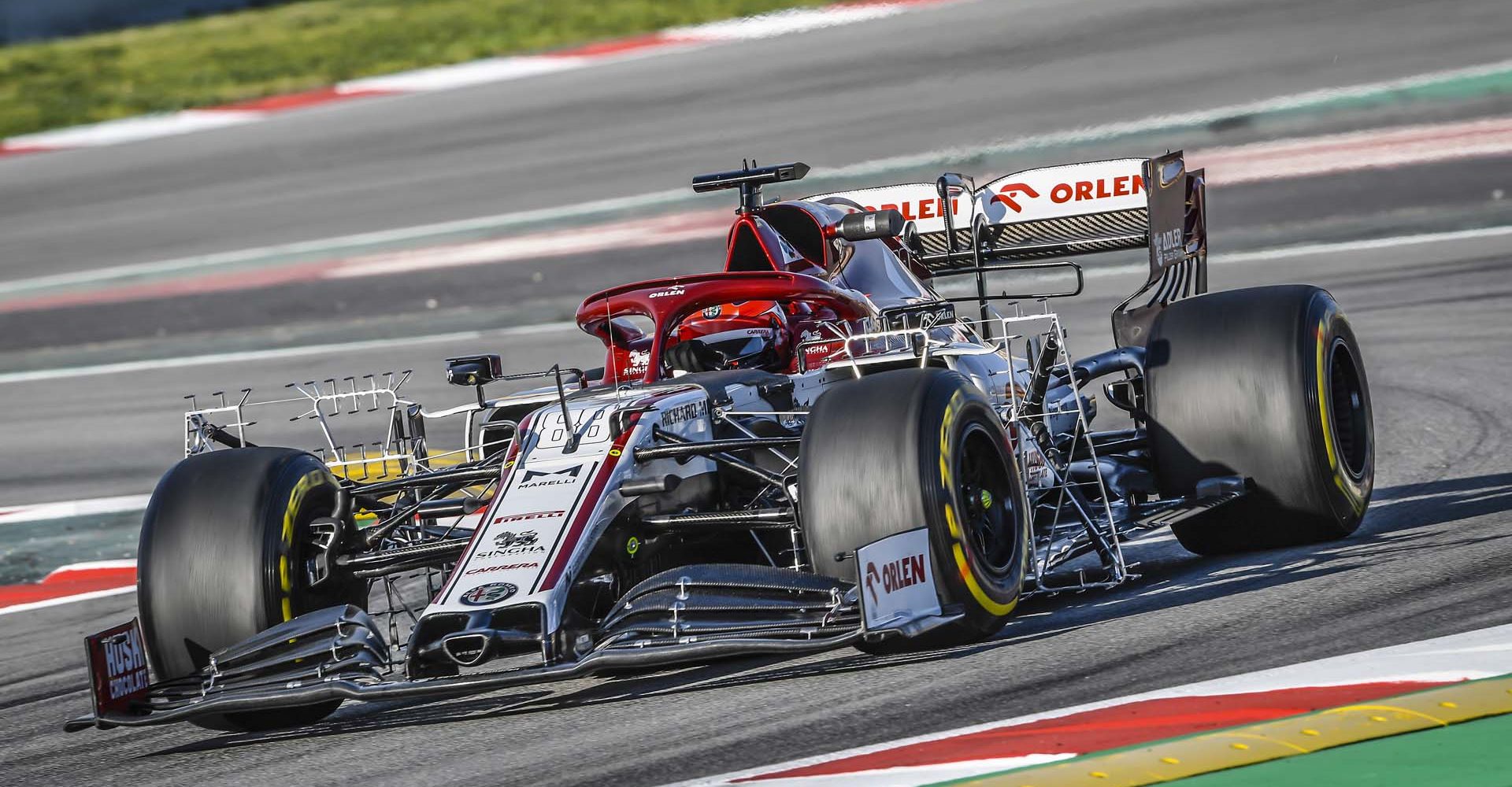 88 KUBICA Robert (pol), Alfa Romeo Racing C39, action  during the second session of the Formula 1 Pre-season testing 2020 from February 26 to 28, 2020 on the Circuit de Barcelona-Catalunya, in Montmelo, Barcelona, Spain - Photo Eric Vargiolu / DPPI aero rakes